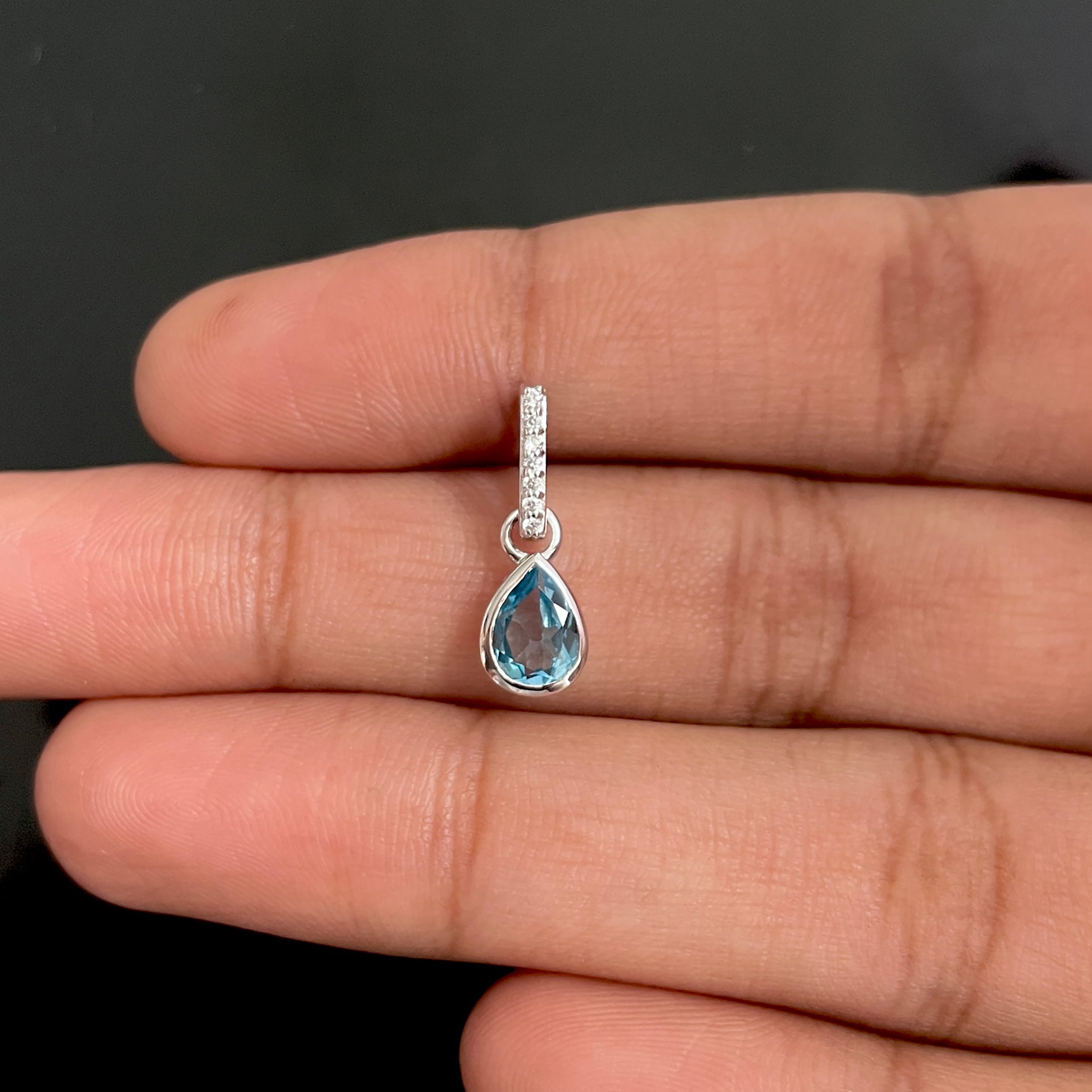 Blue Topaz & White Topaz Pendant-(BTZ-RDP-779.)