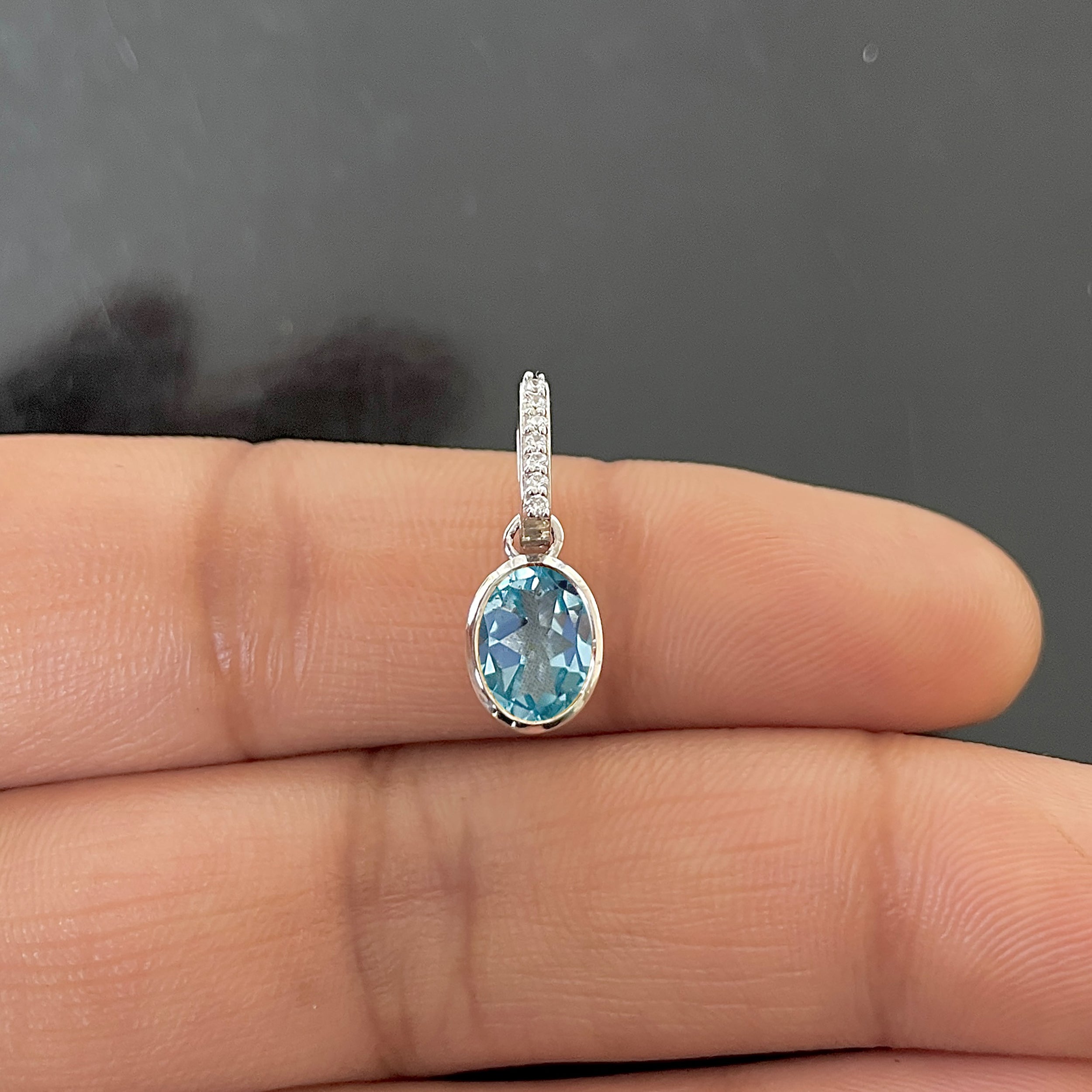 Blue Topaz & White Topaz Pendant-(BTZ-RDP-792.)