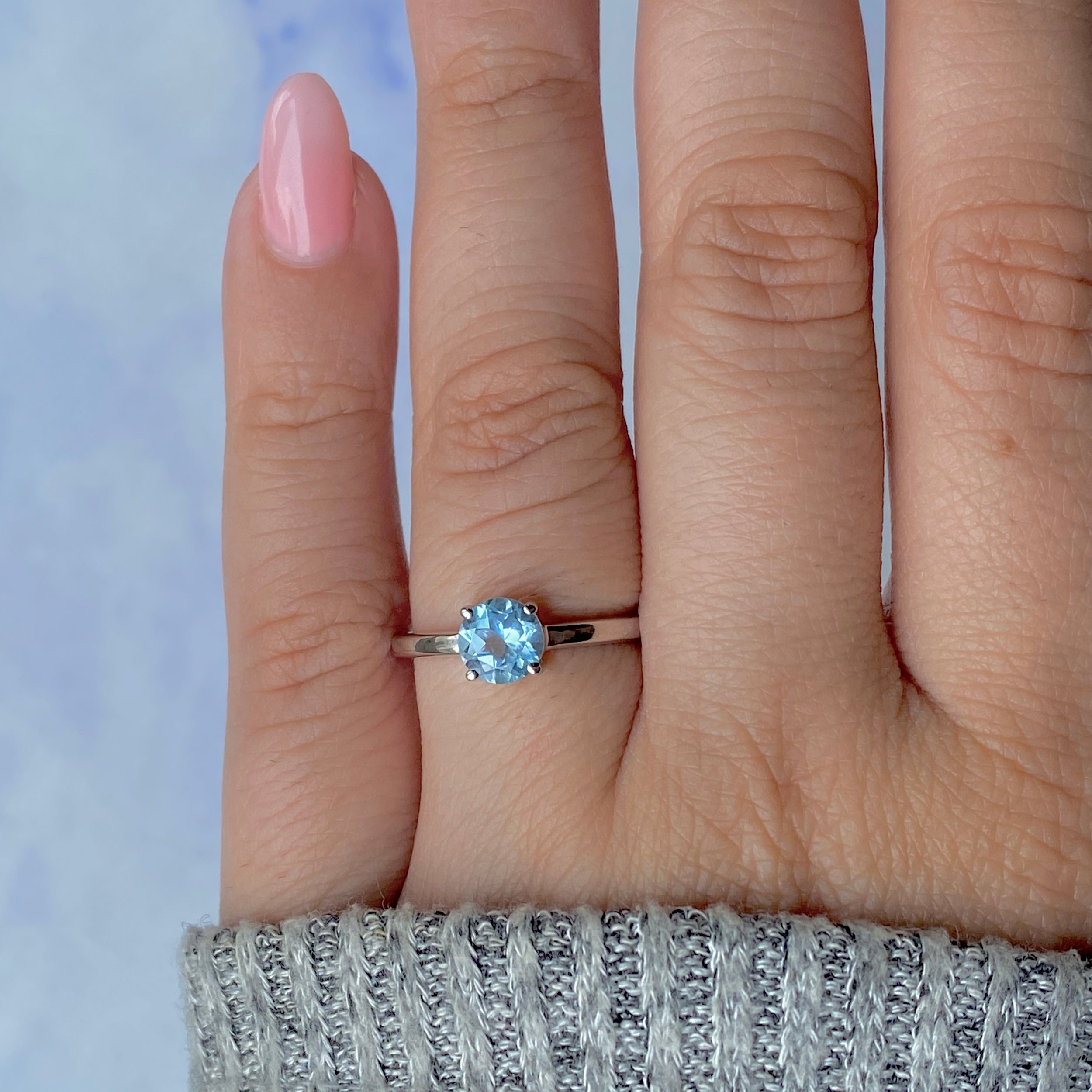 Blue Topaz Ring-(BTZ-RDR-236.)