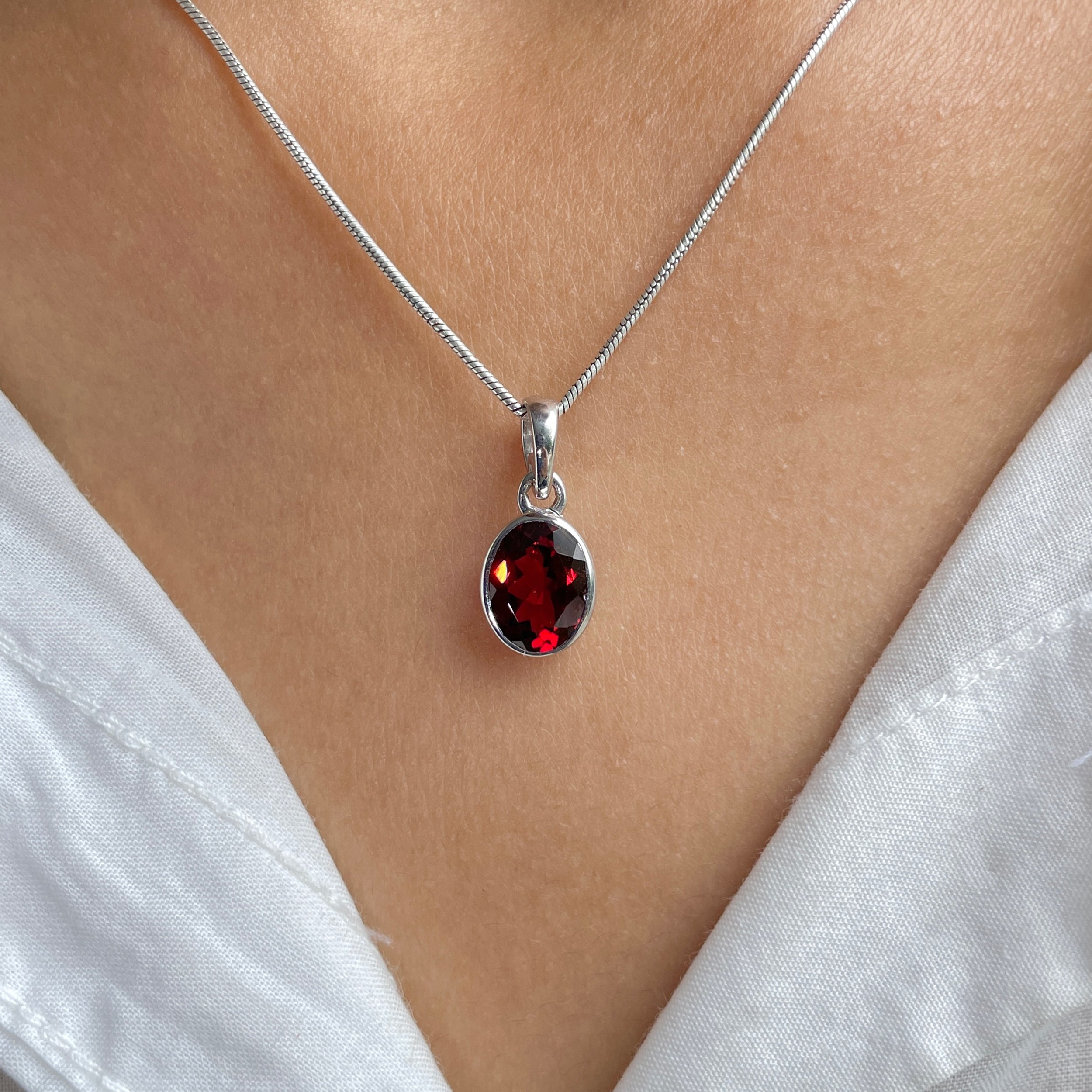 Garnet Pendant-(GAR-RDP-380.)