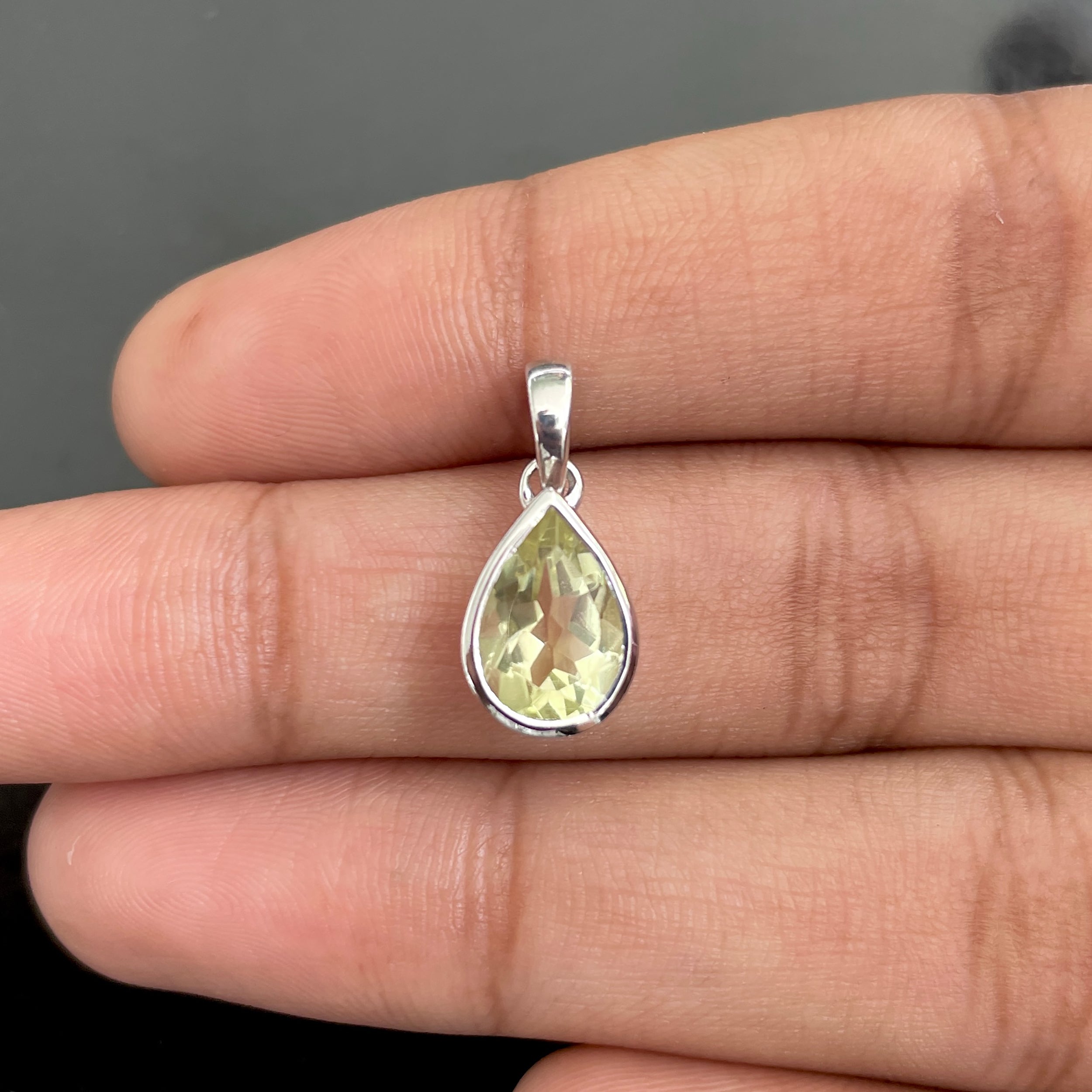 Lemon Quartz Pendant-(LEM-RDP-468.)