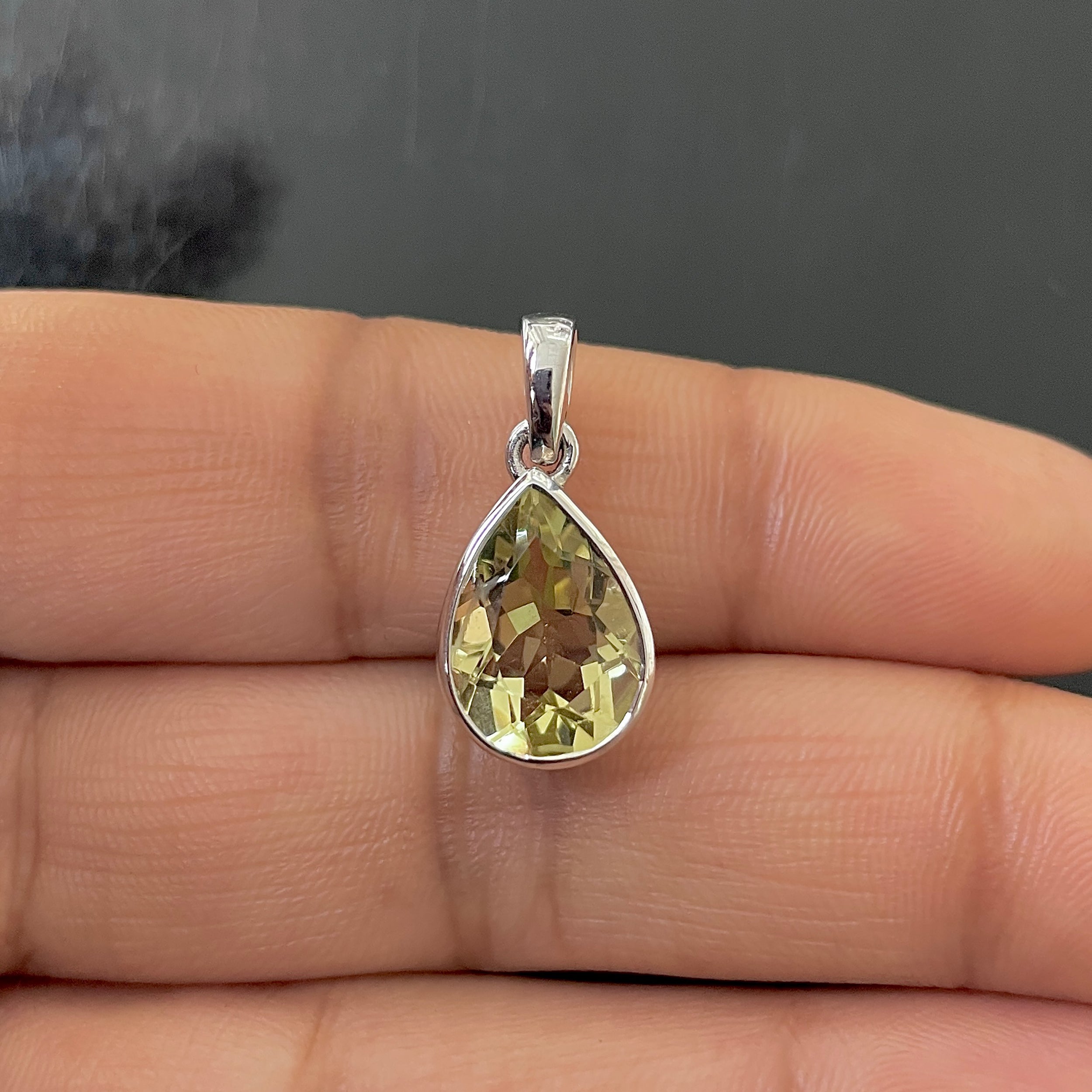 Lemon Quartz Pendant-(LEM-RDP-470.)