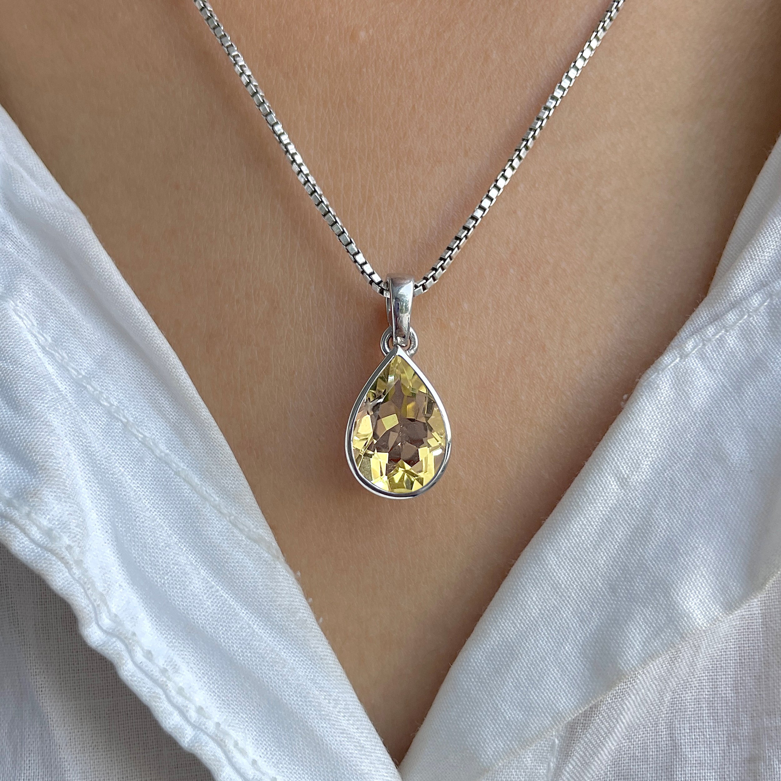 Lemon Quartz Pendant-(LEM-RDP-470.)