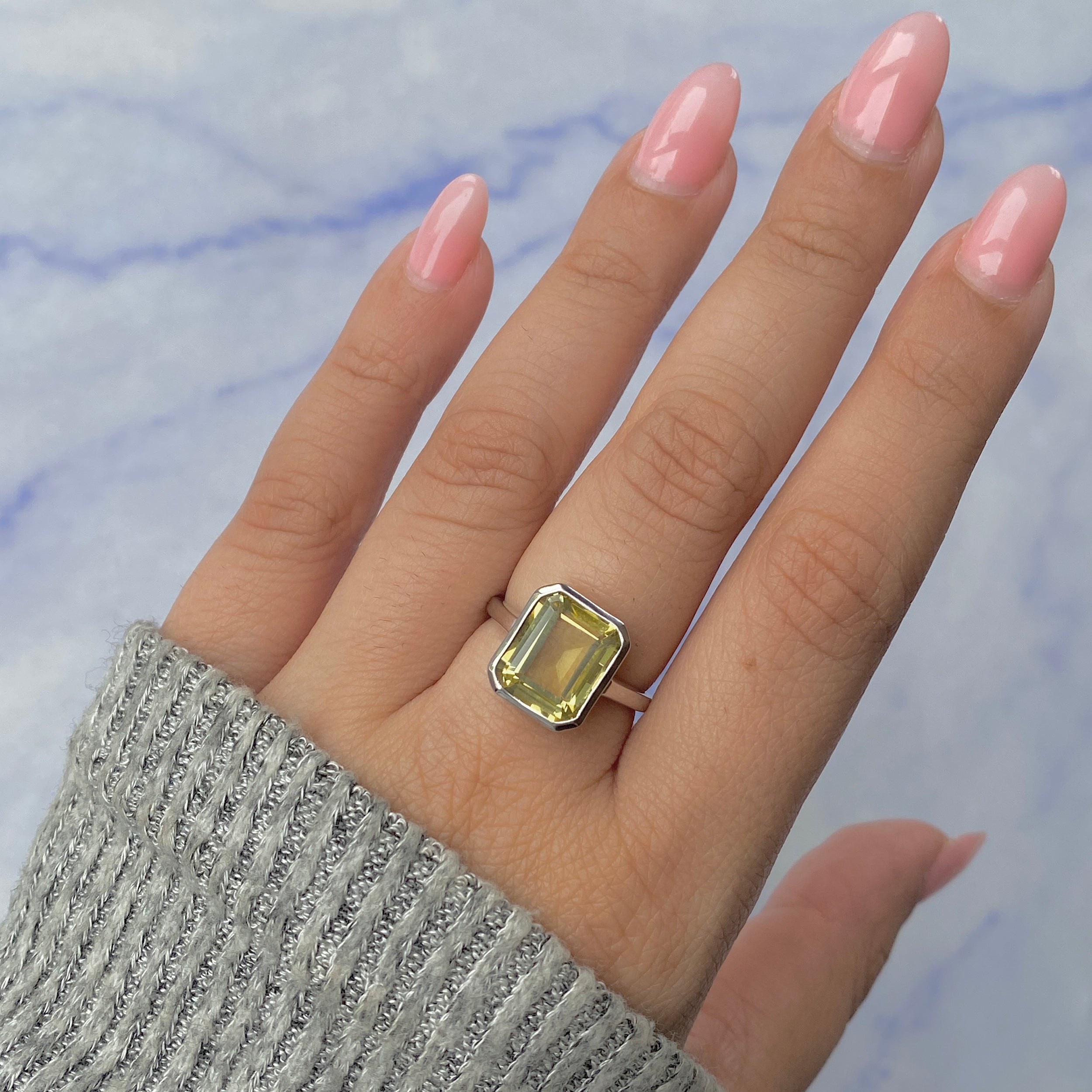 Lemon Quartz Ring-(LEM-RDR-1927.)