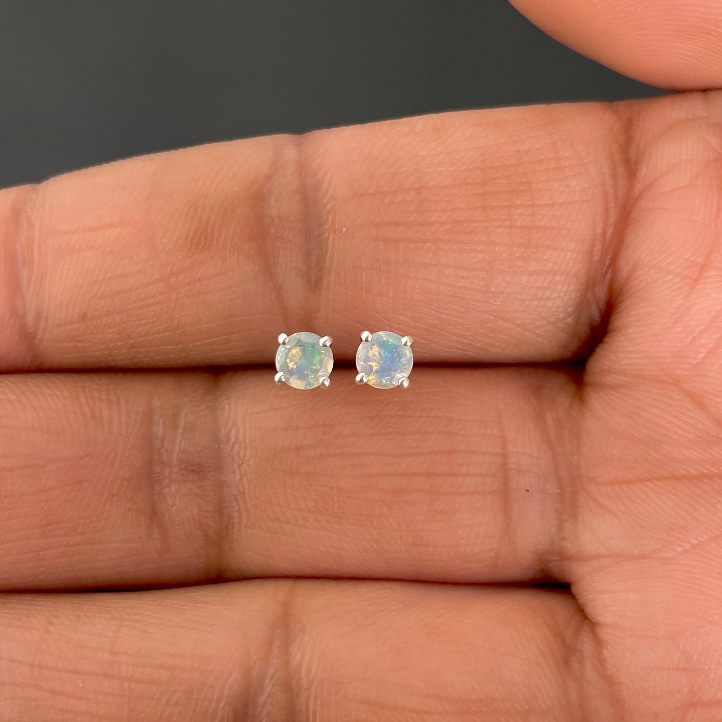 Opal Stud Earring-(OPL-RDE-1023.)