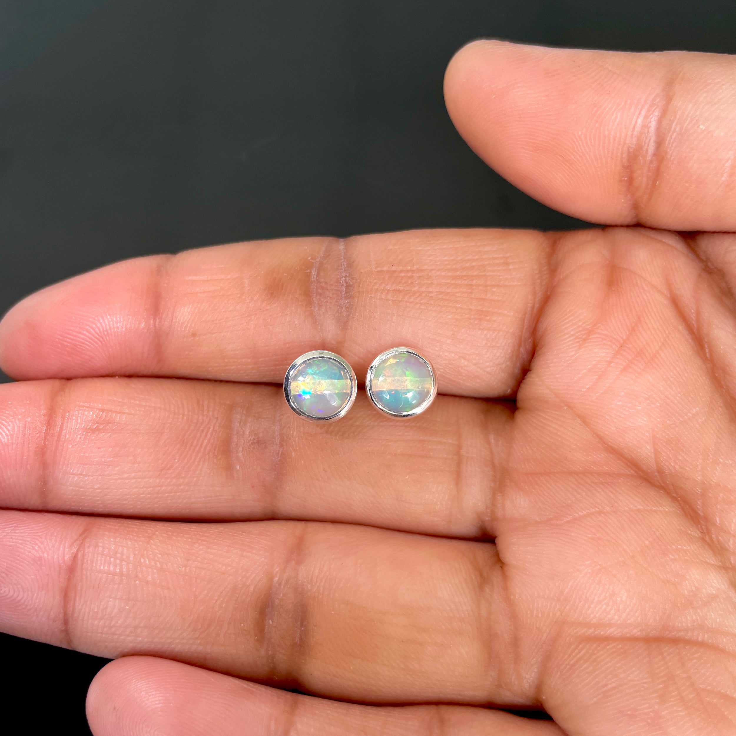 Opal Stud Earring-(OPL-RDE-724.)