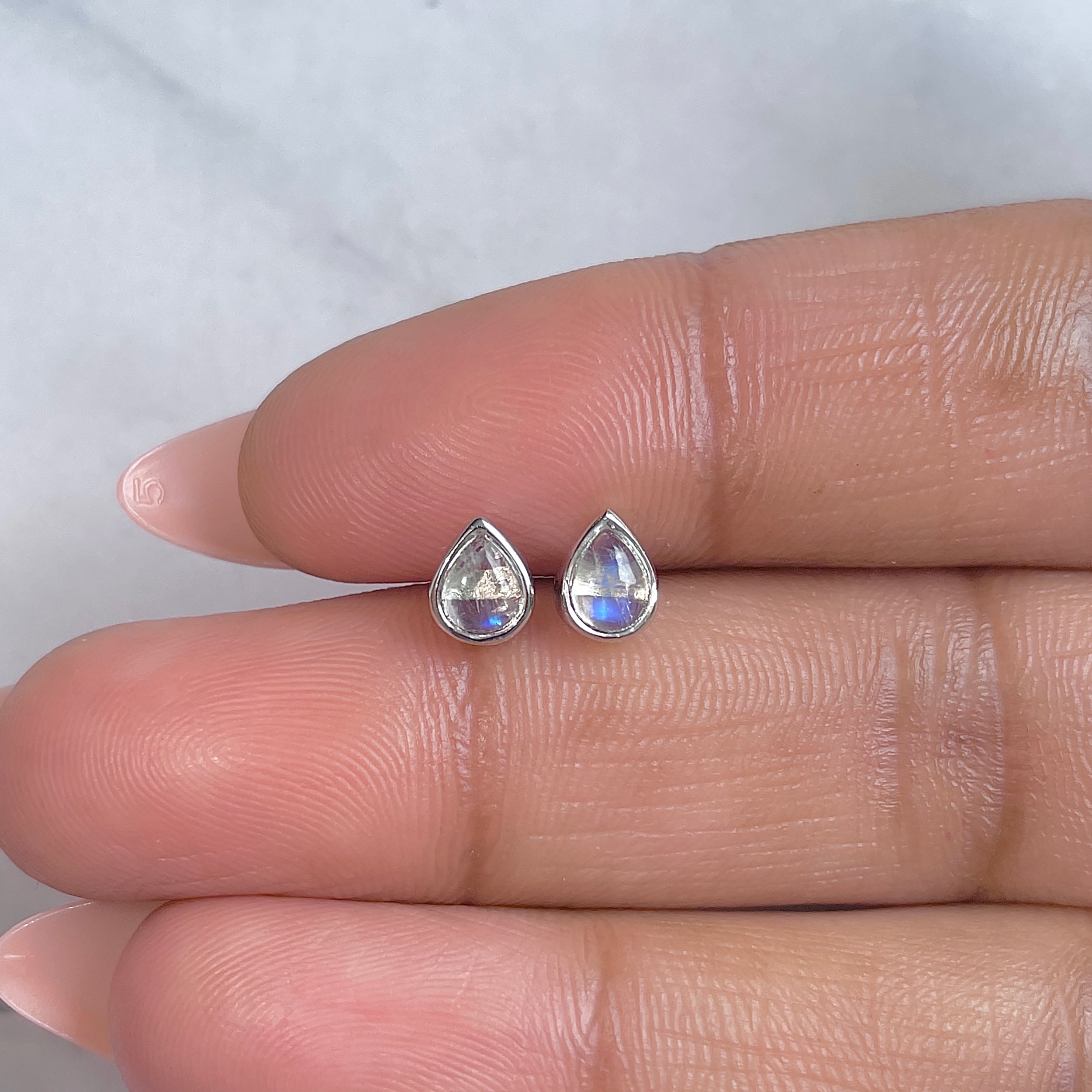 Moonstone Stud Earring-(RBM-RDE-1105.)