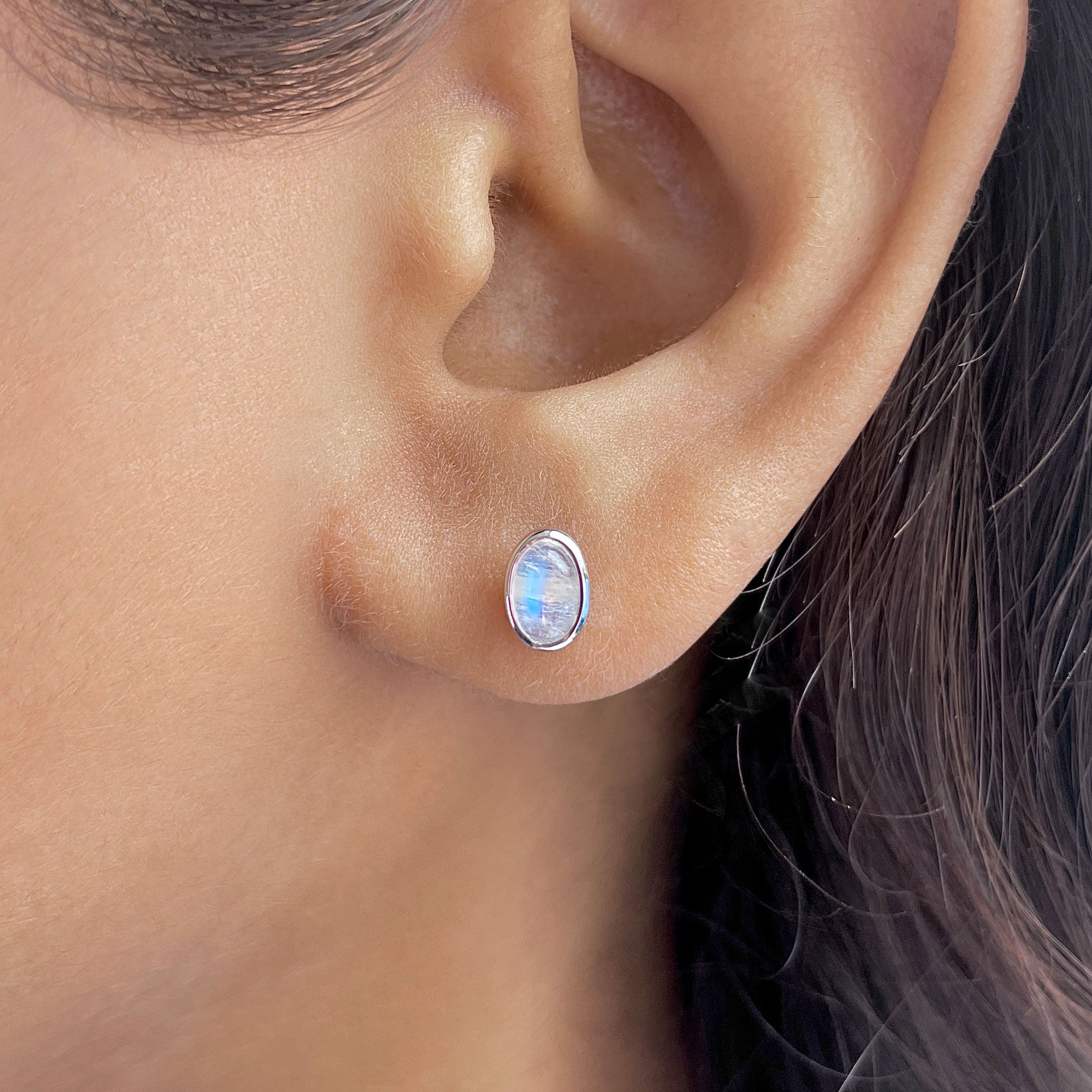 Moonstone Stud Earring-(RBM-RDE-1112.)