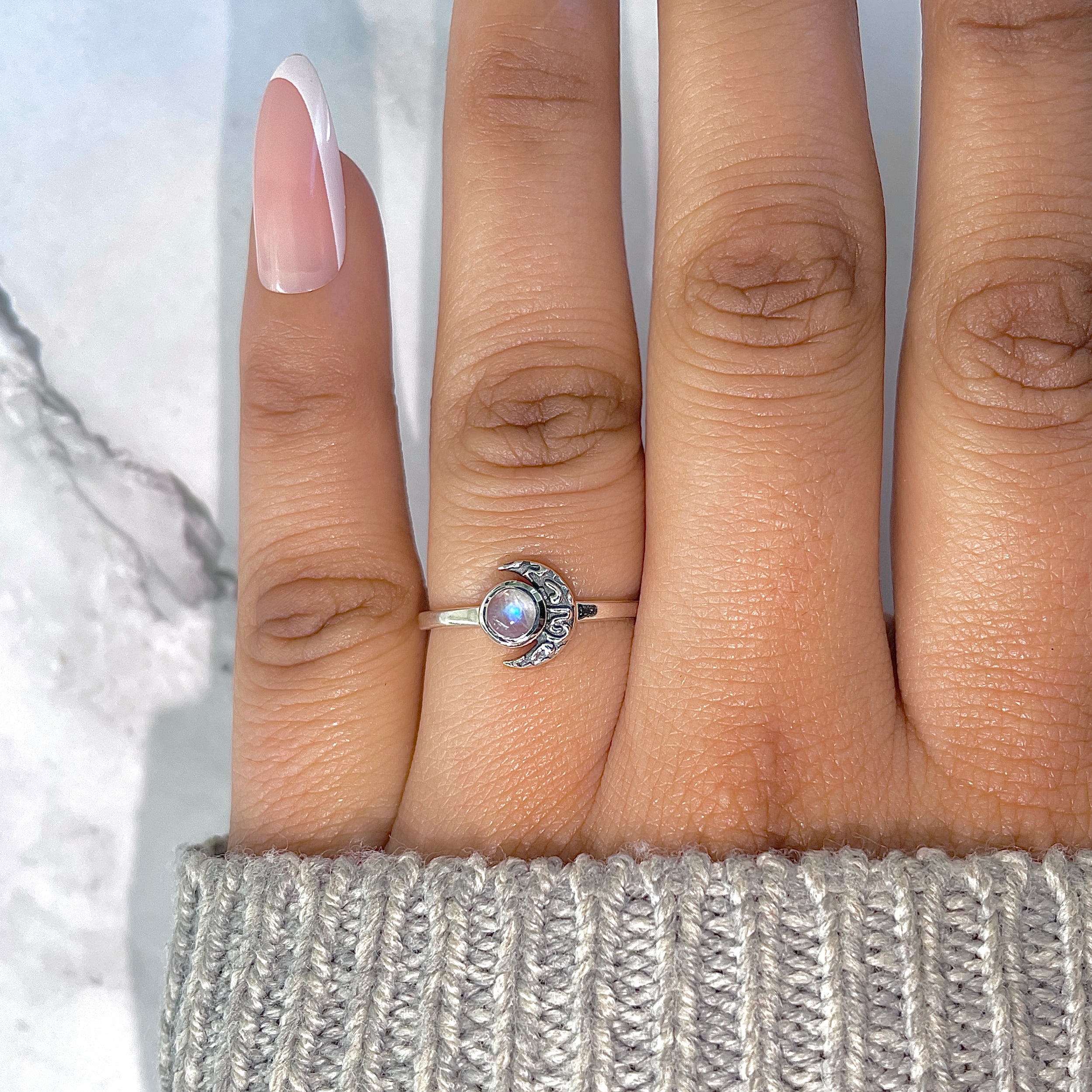 Moonstone Ring-(RBM-RDR-1371.)