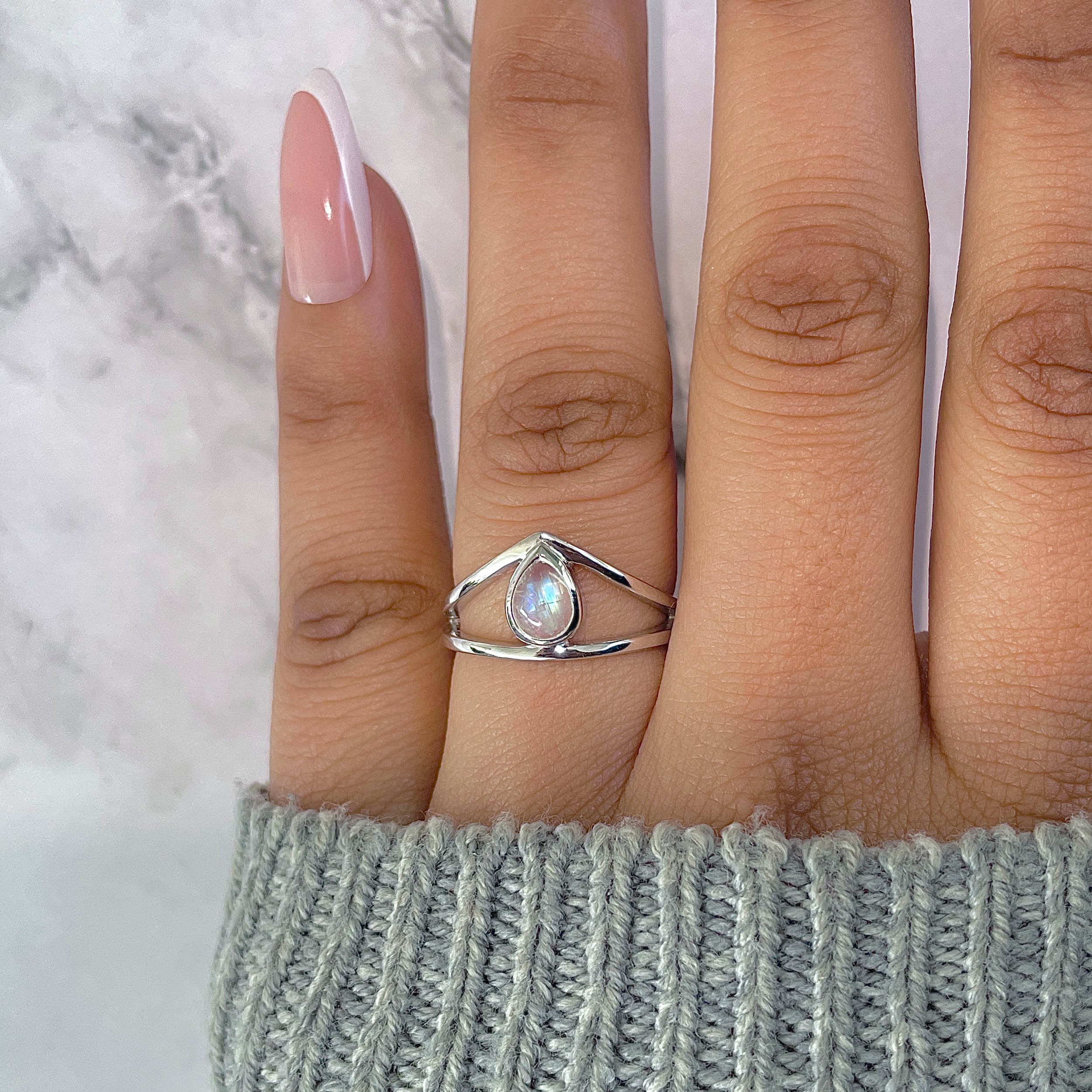 Moonstone Ring-(RBM-RDR-1606.)