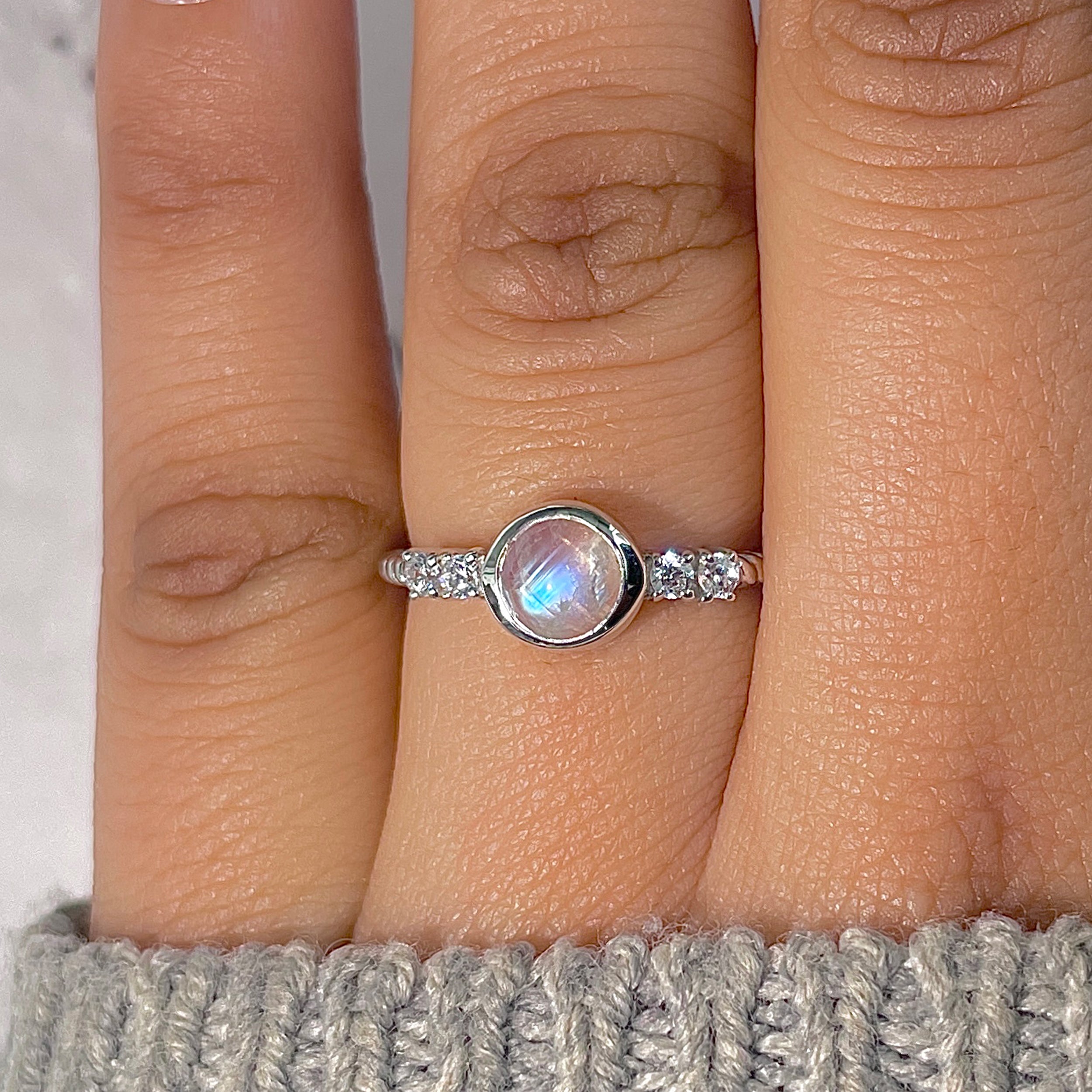 Moonstone Ring-(RBM-RDR-2191.)