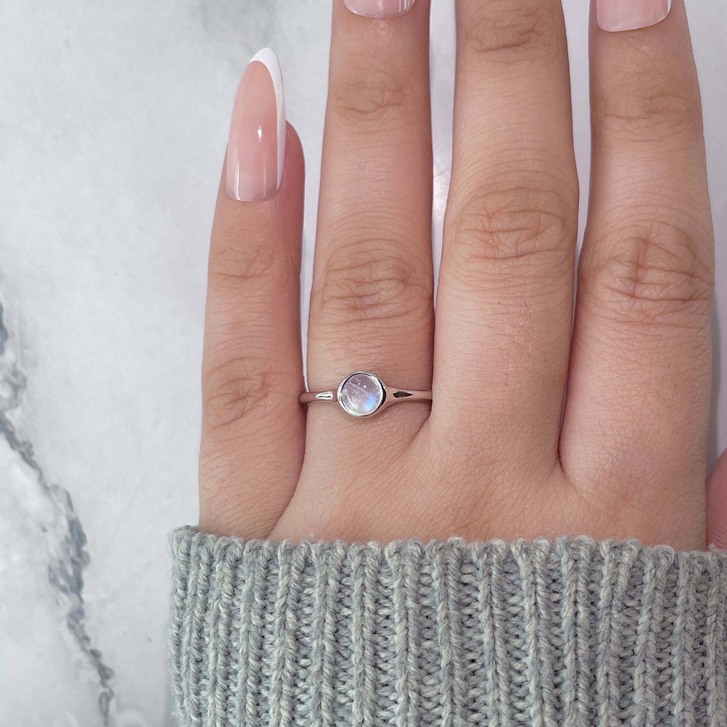 Moonstone Ring-(RBM-RDR-2528.)