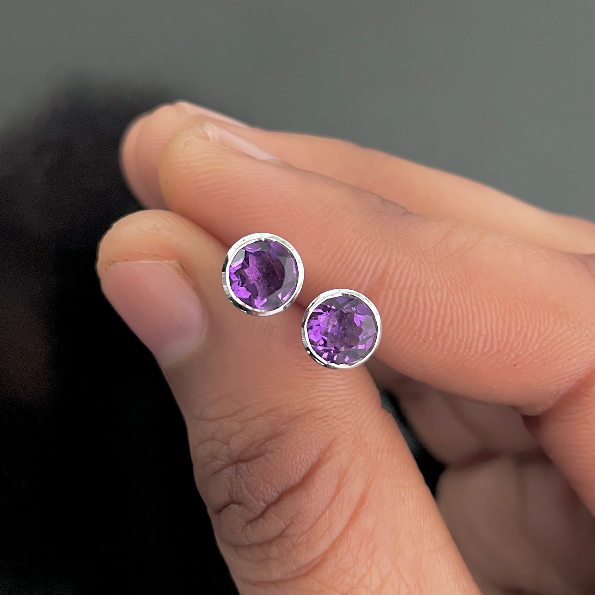 Amethyst Stud Earring-(AMT-RDE-1426.)