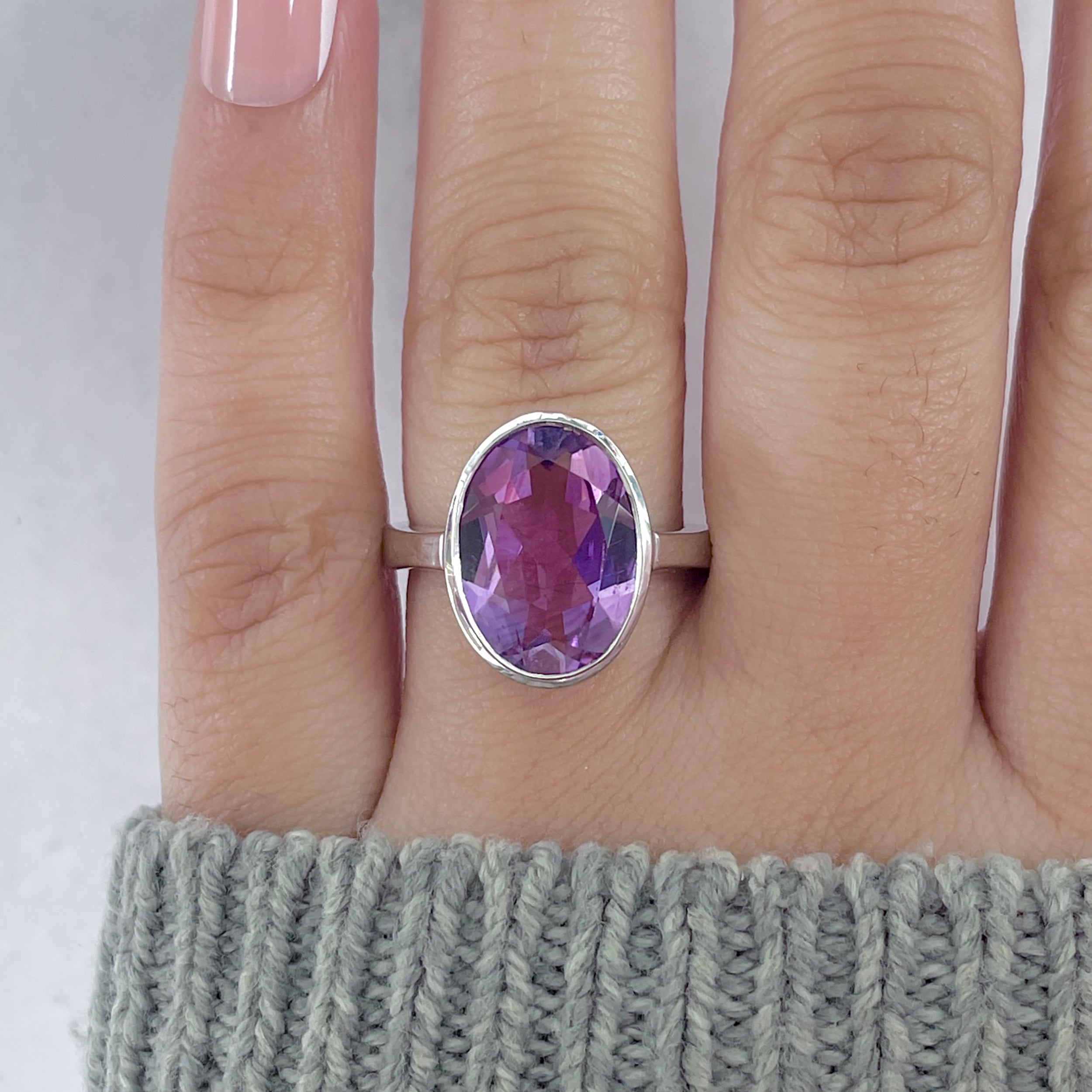 Amethyst Ring-(AMT-RDR-1892.)
