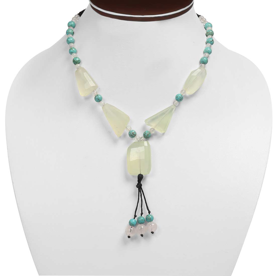 beaded-necklace-bdd-12-1838