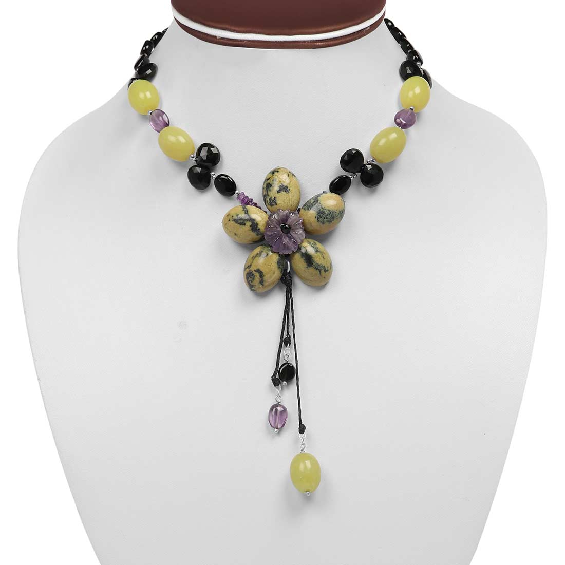 beaded-necklace-bdd-12-1869