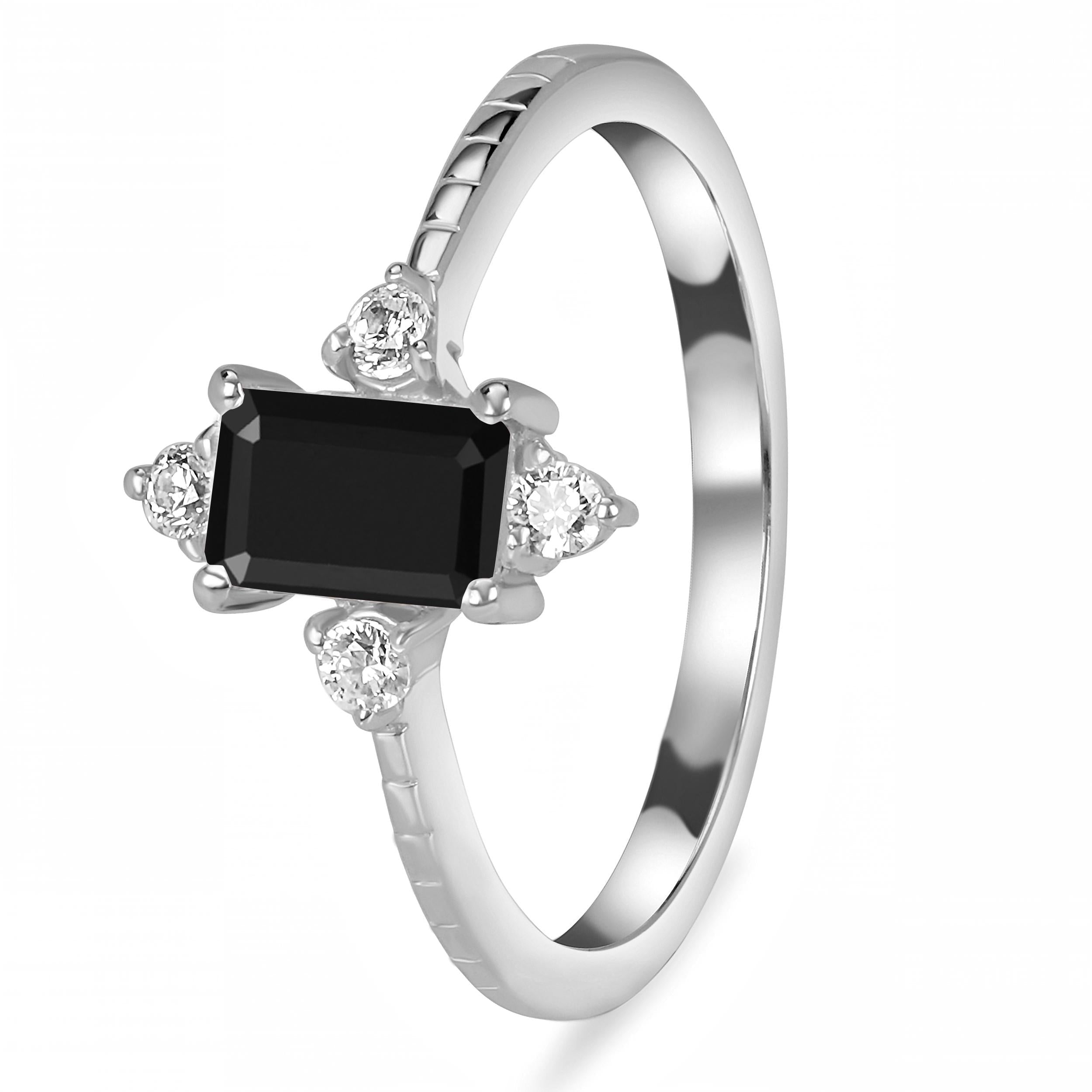 black-tourmaline-white-topaz-ring-ring-bls-rdr-2210