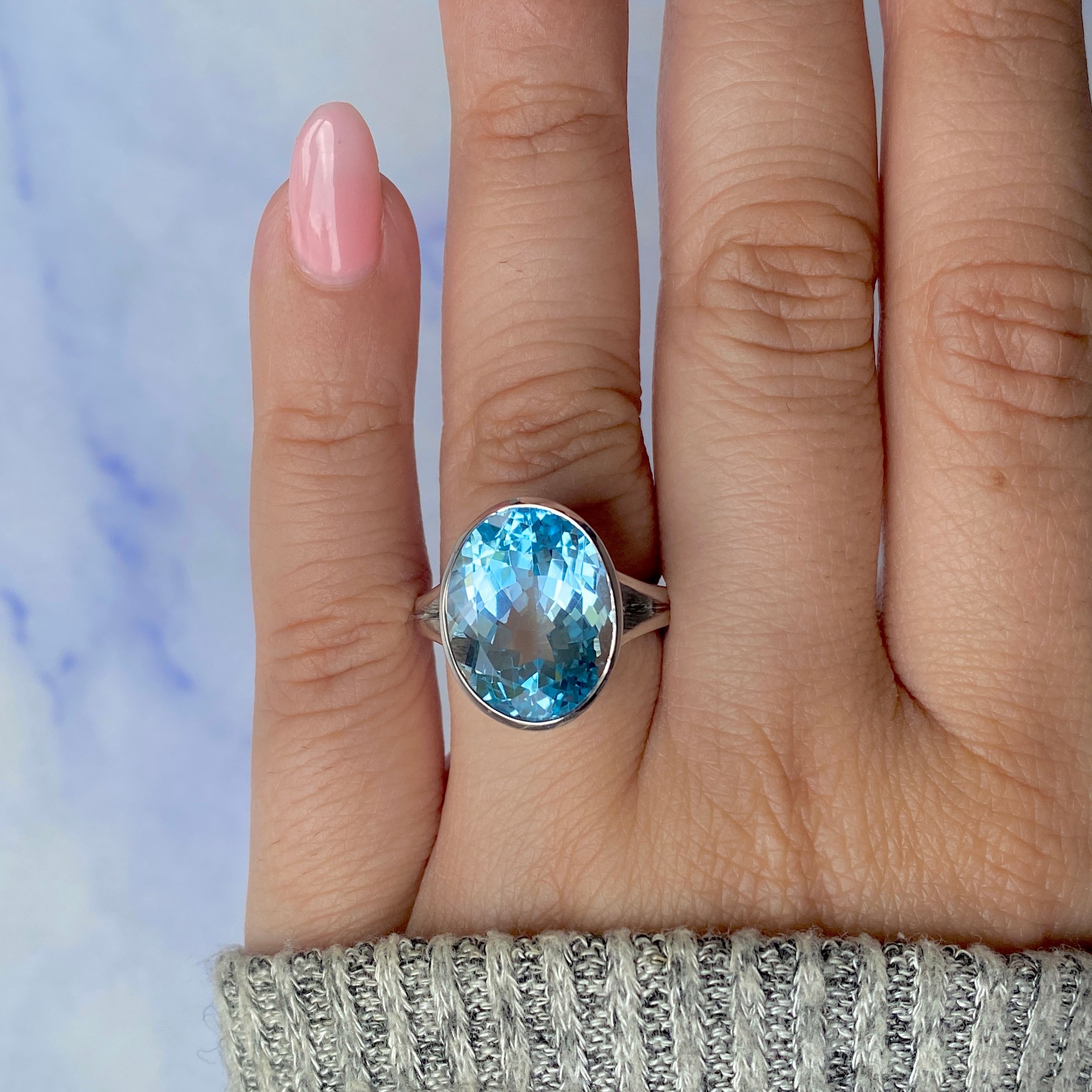 Blue Topaz Ring-(BTZ-RDR-1897.)