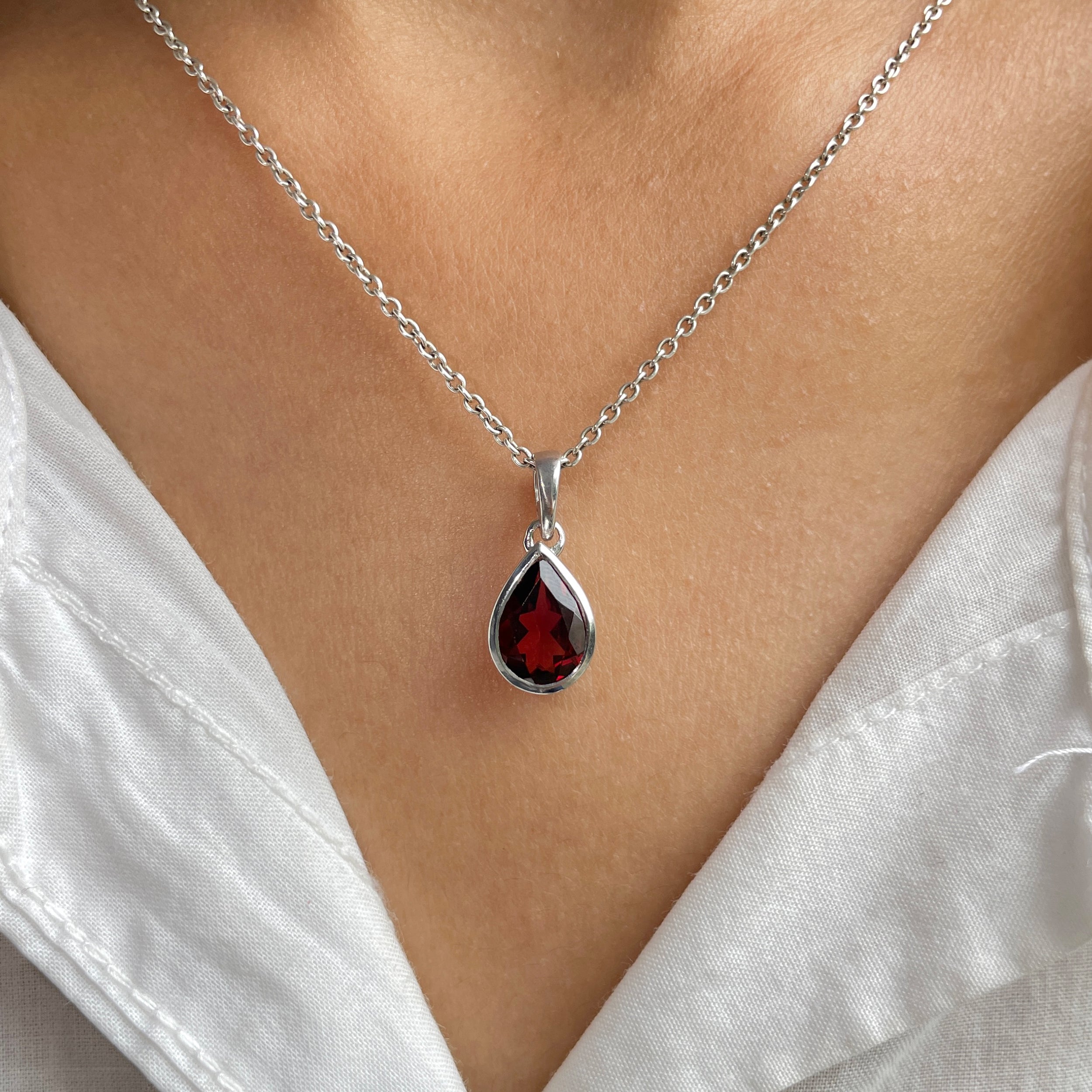 Garnet Pendant-(GAR-RDP-468.)