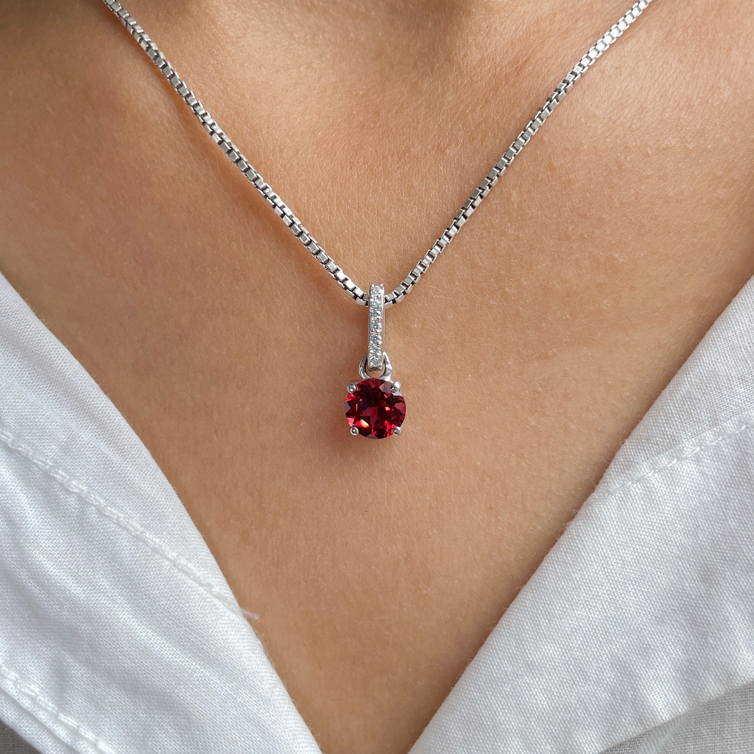 Garnet & White Topaz Pendant-(GAR-RDP-549.)
