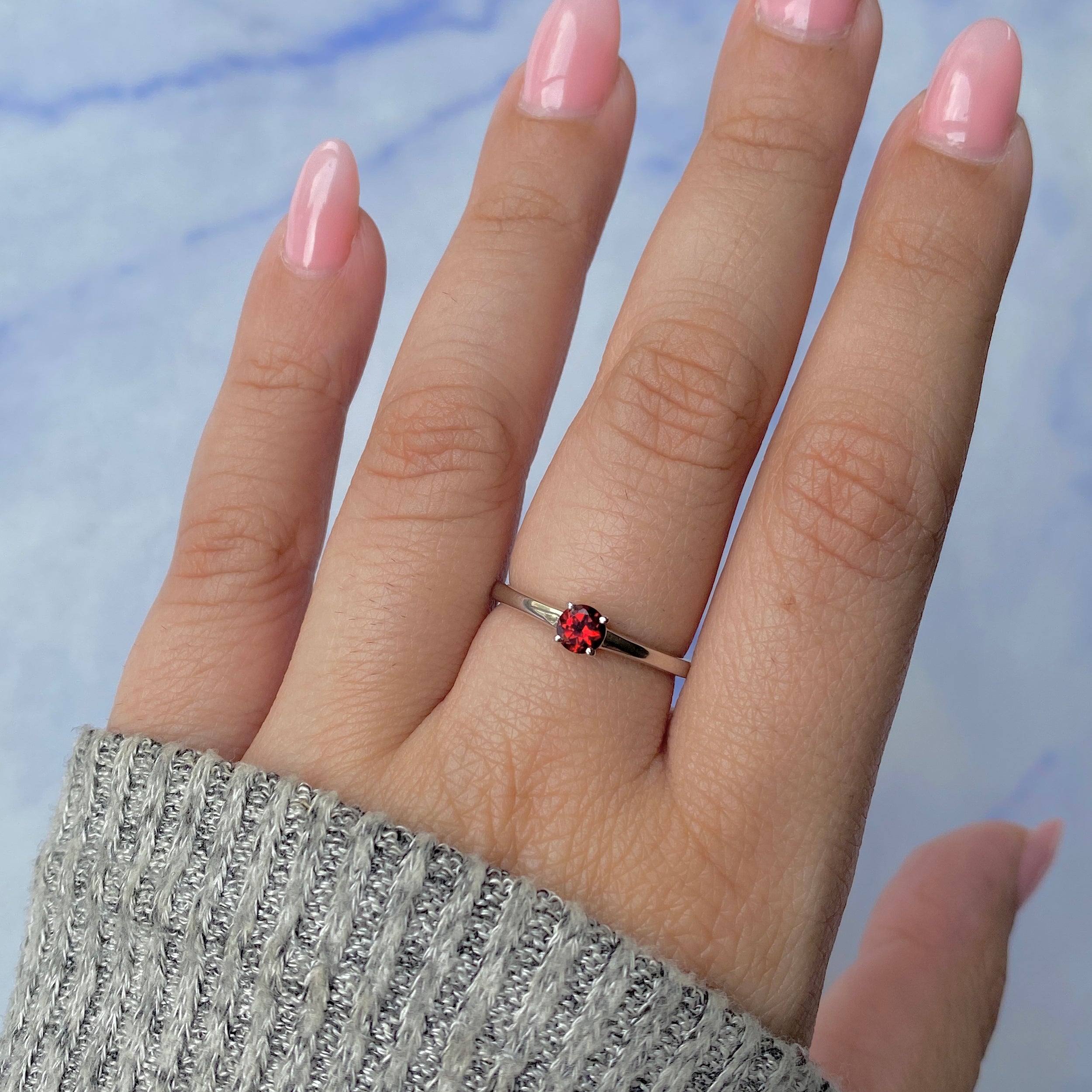 Garnet Ring-(GAR-RDR-235.)