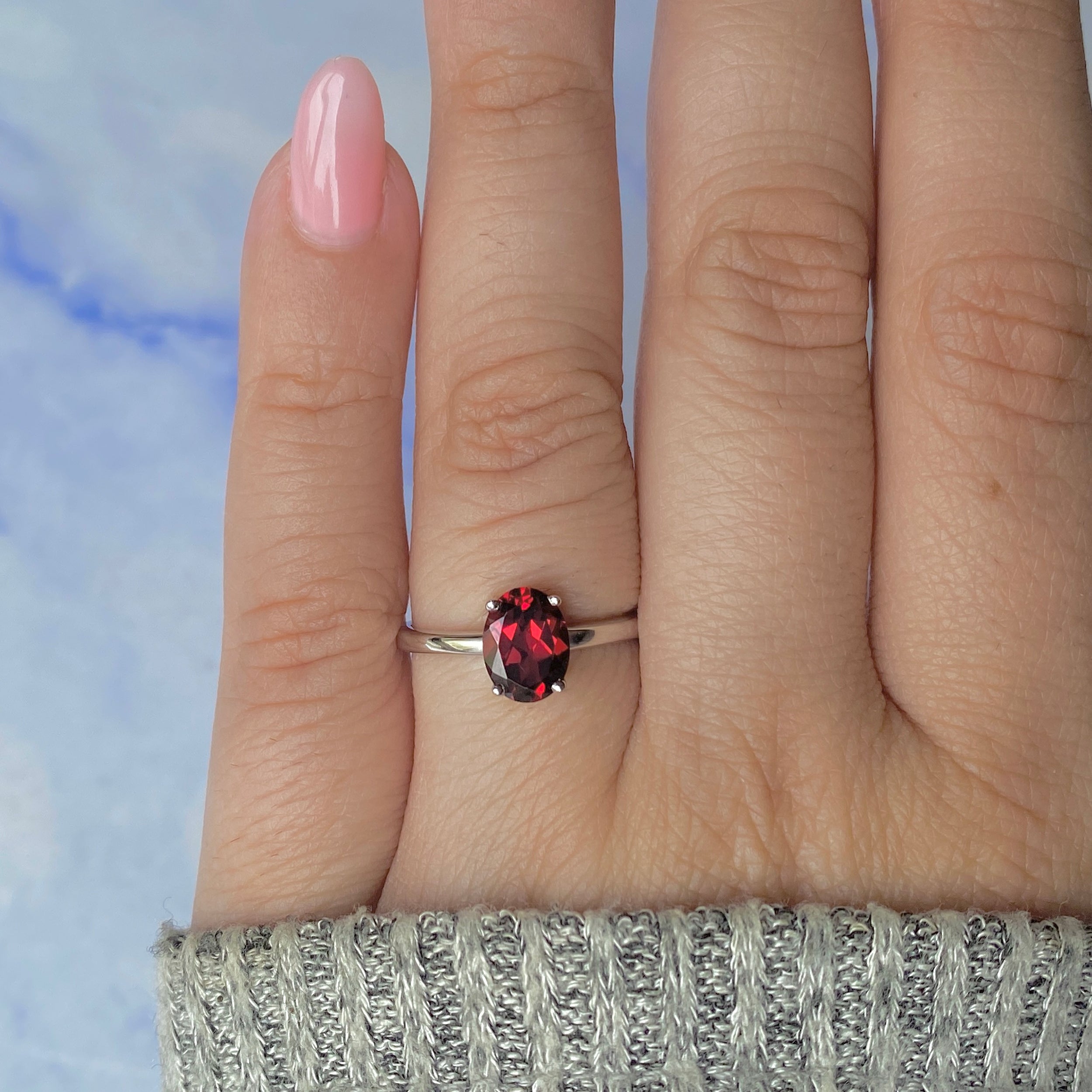 Garnet Ring-(GAR-RDR-249.)