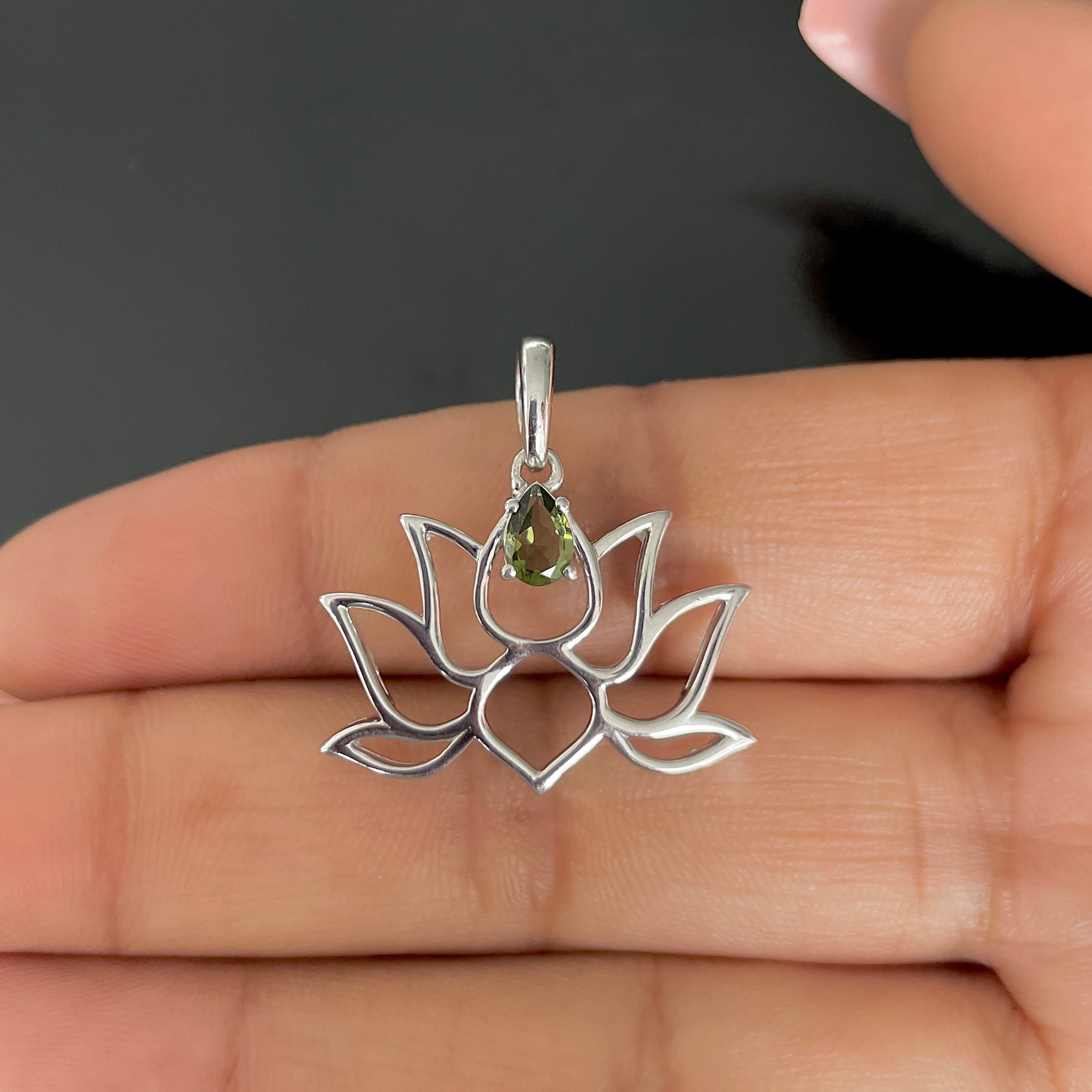Moldavite Lotus Pendant-(MLD-RDN-156-A.)