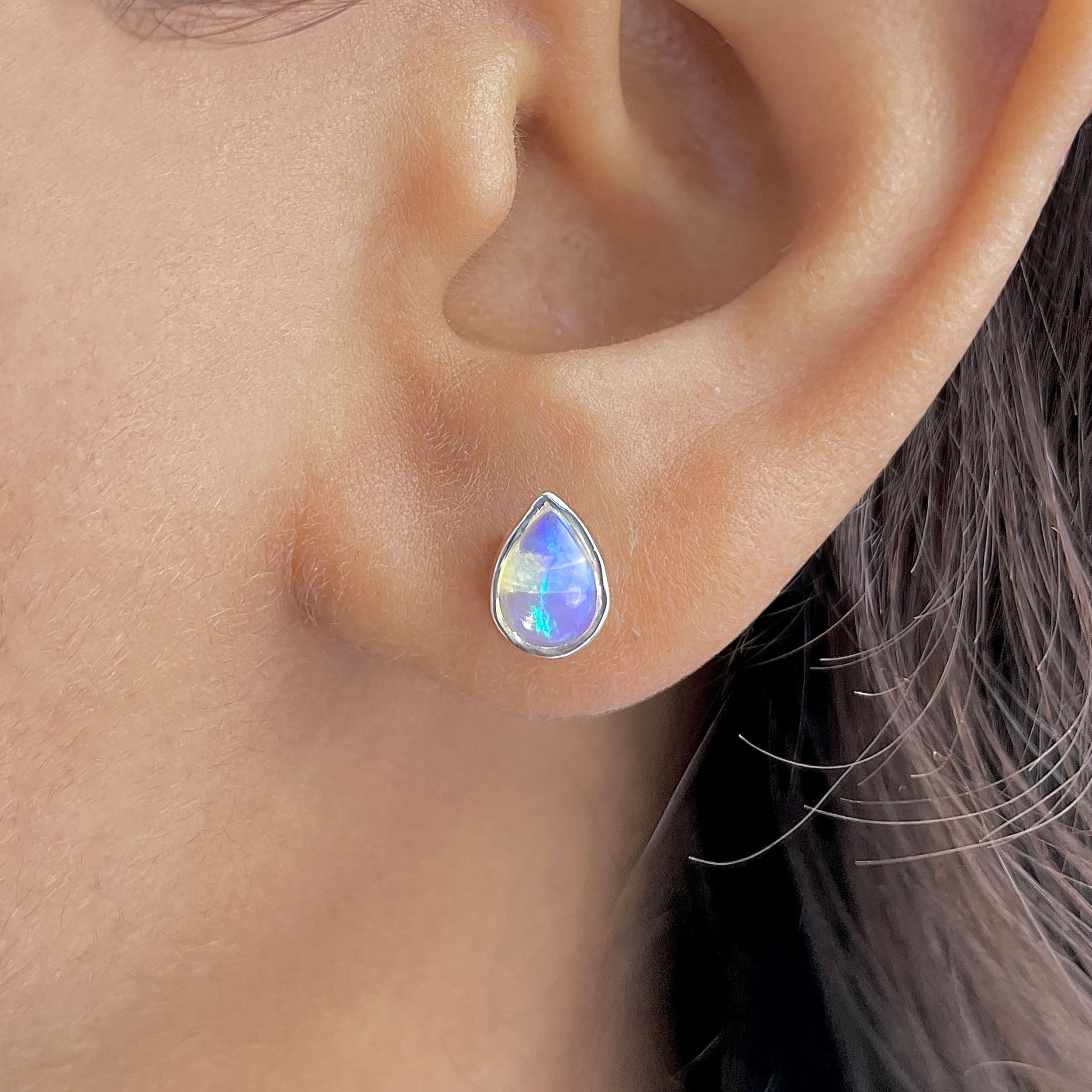 Opal Stud Earring-(OPL-RDE-1110.)