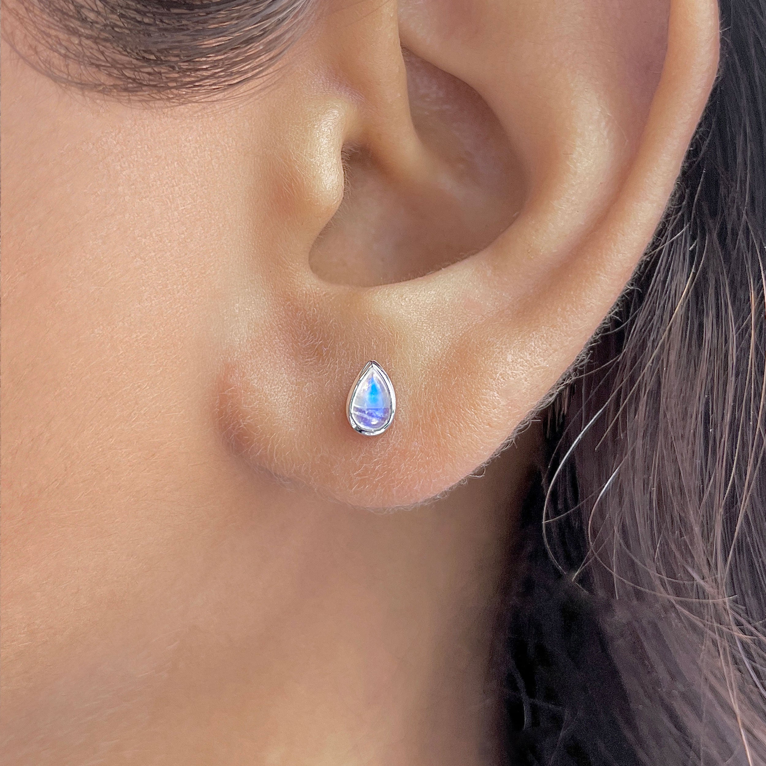 Moonstone Stud Earring-(RBM-RDE-1106.)