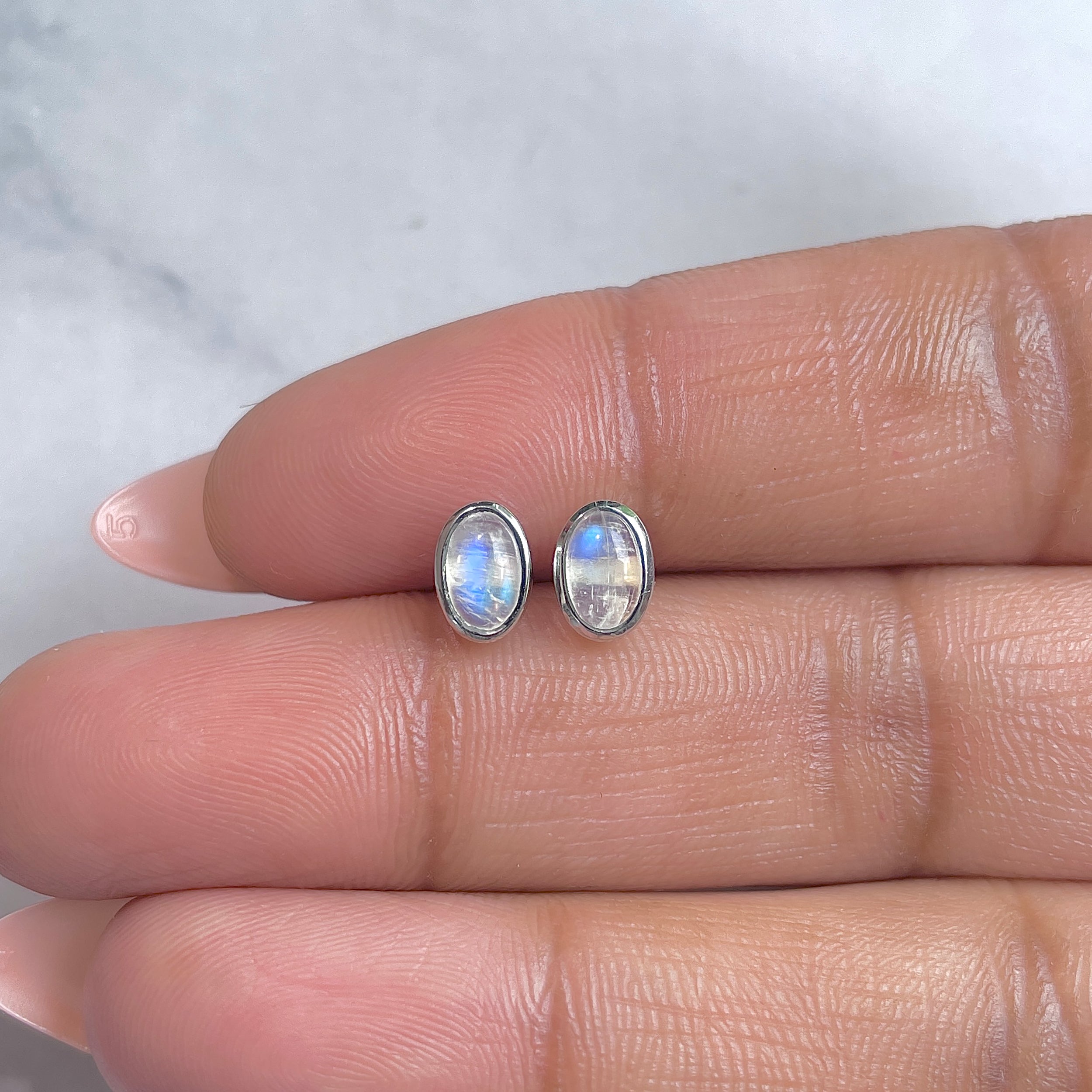 Moonstone Stud Earring-(RBM-RDE-1112.)