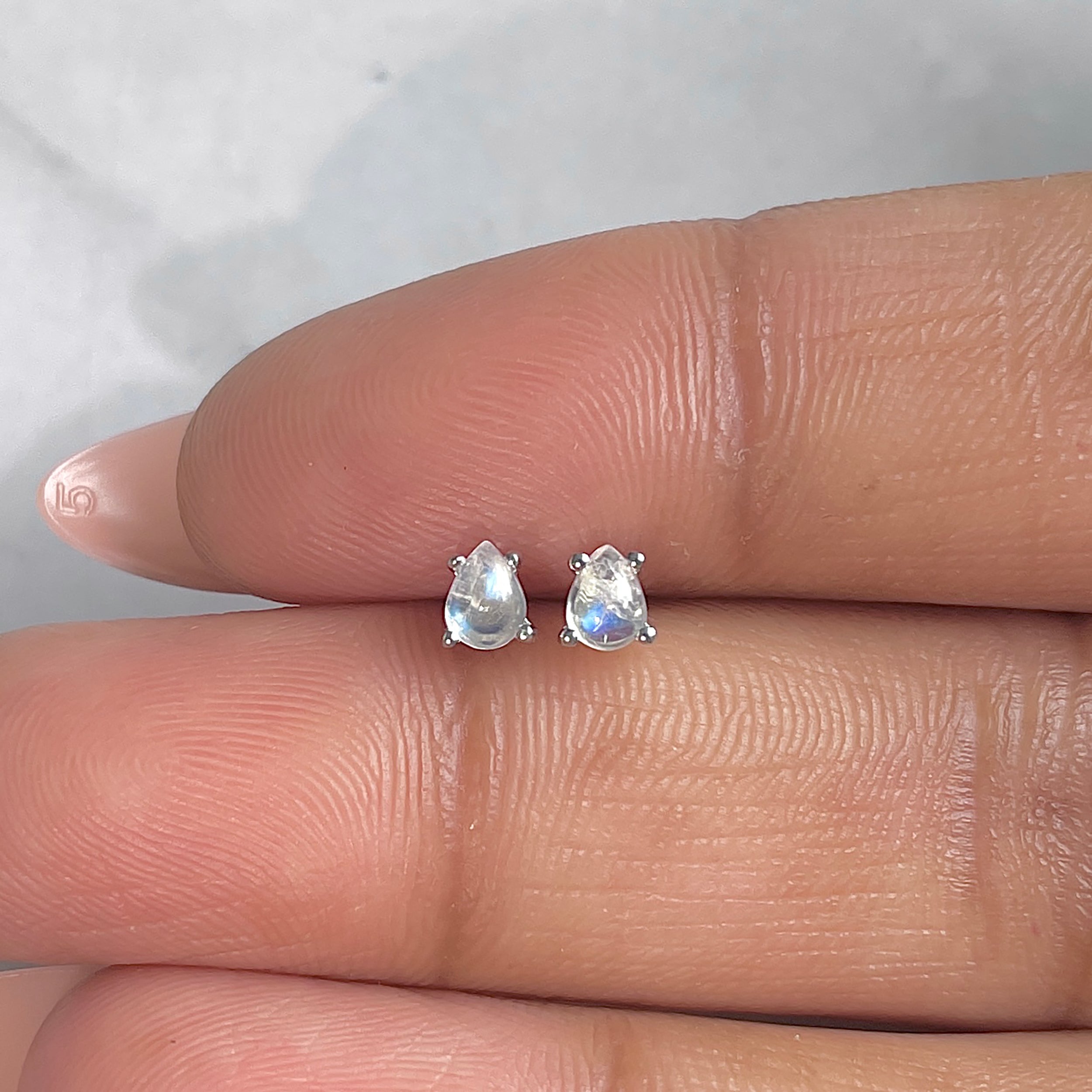 Moonstone Stud Earring-(RBM-RDE-1114.)