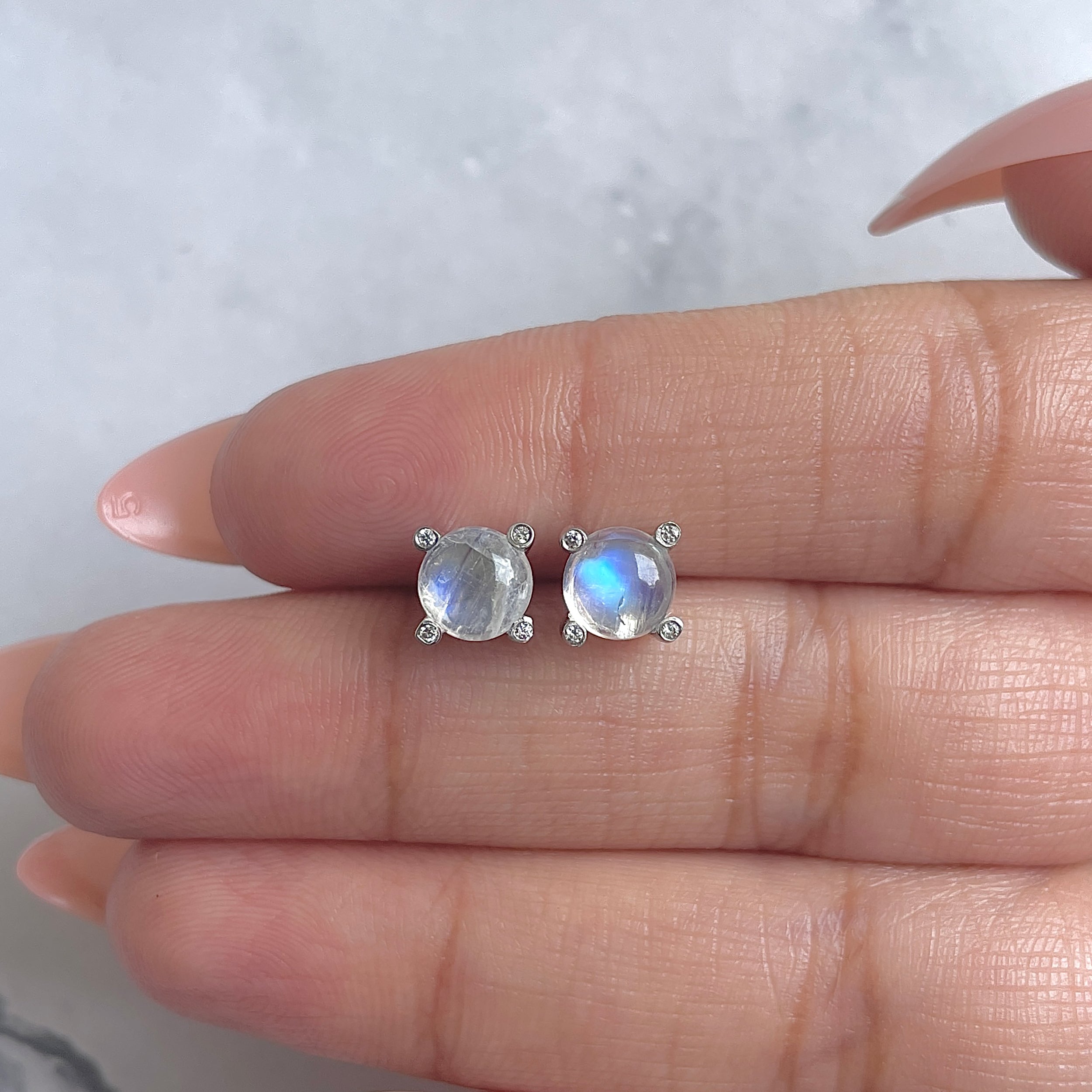 Moonstone Stud Earring-(RBM-RDE-1258.)