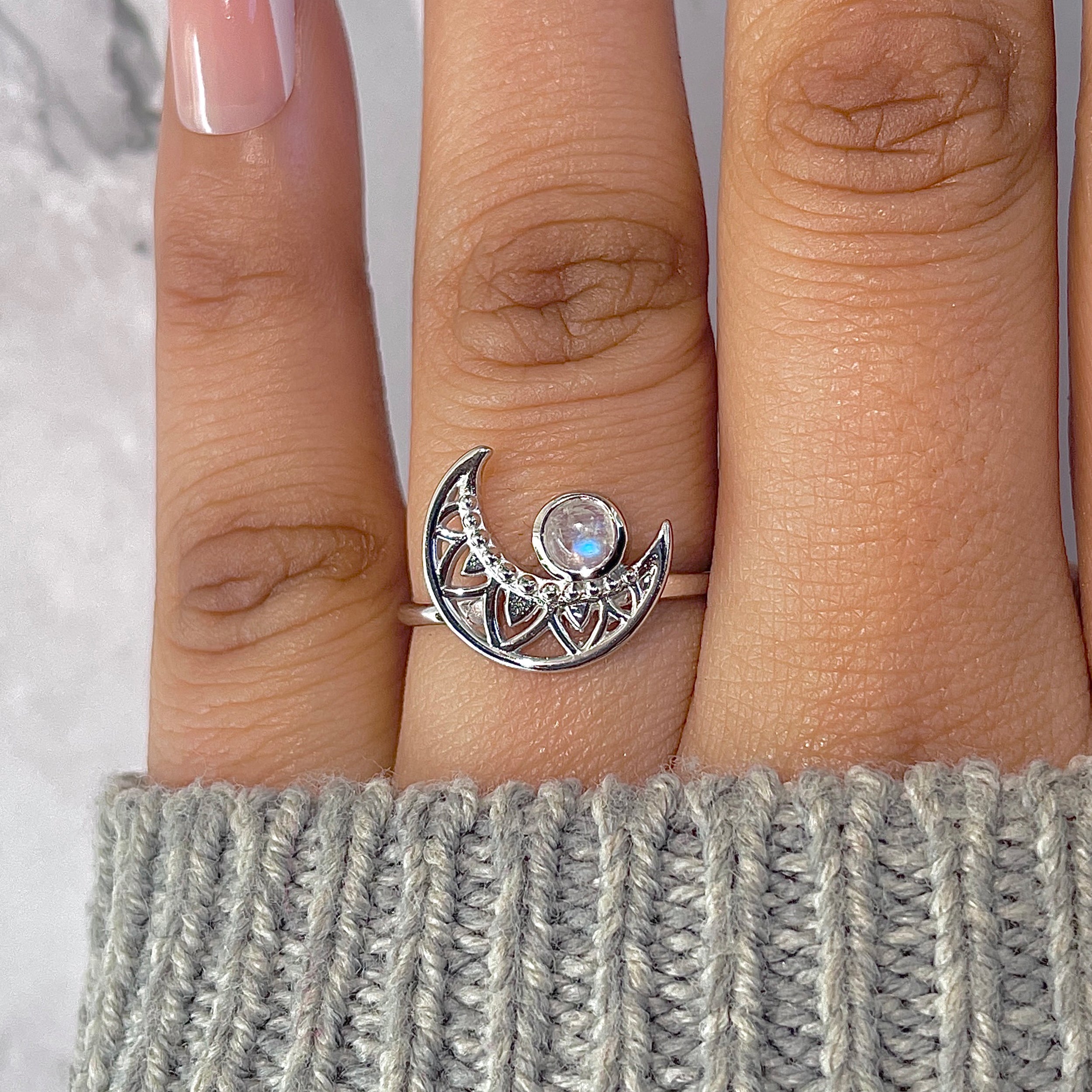 Moonstone Ring-(RBM-RDR-1338.)