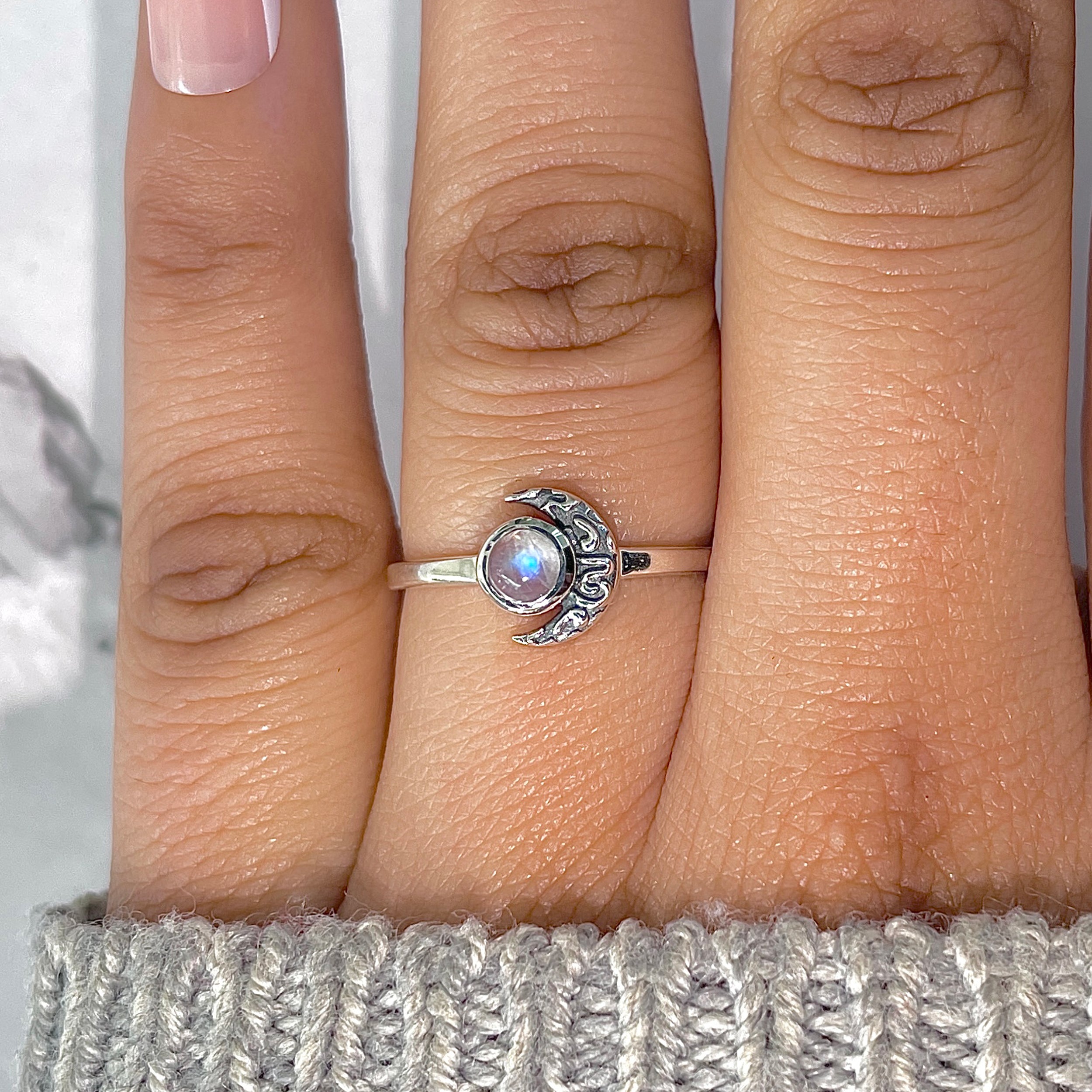 Moonstone Ring-(RBM-RDR-1371.)