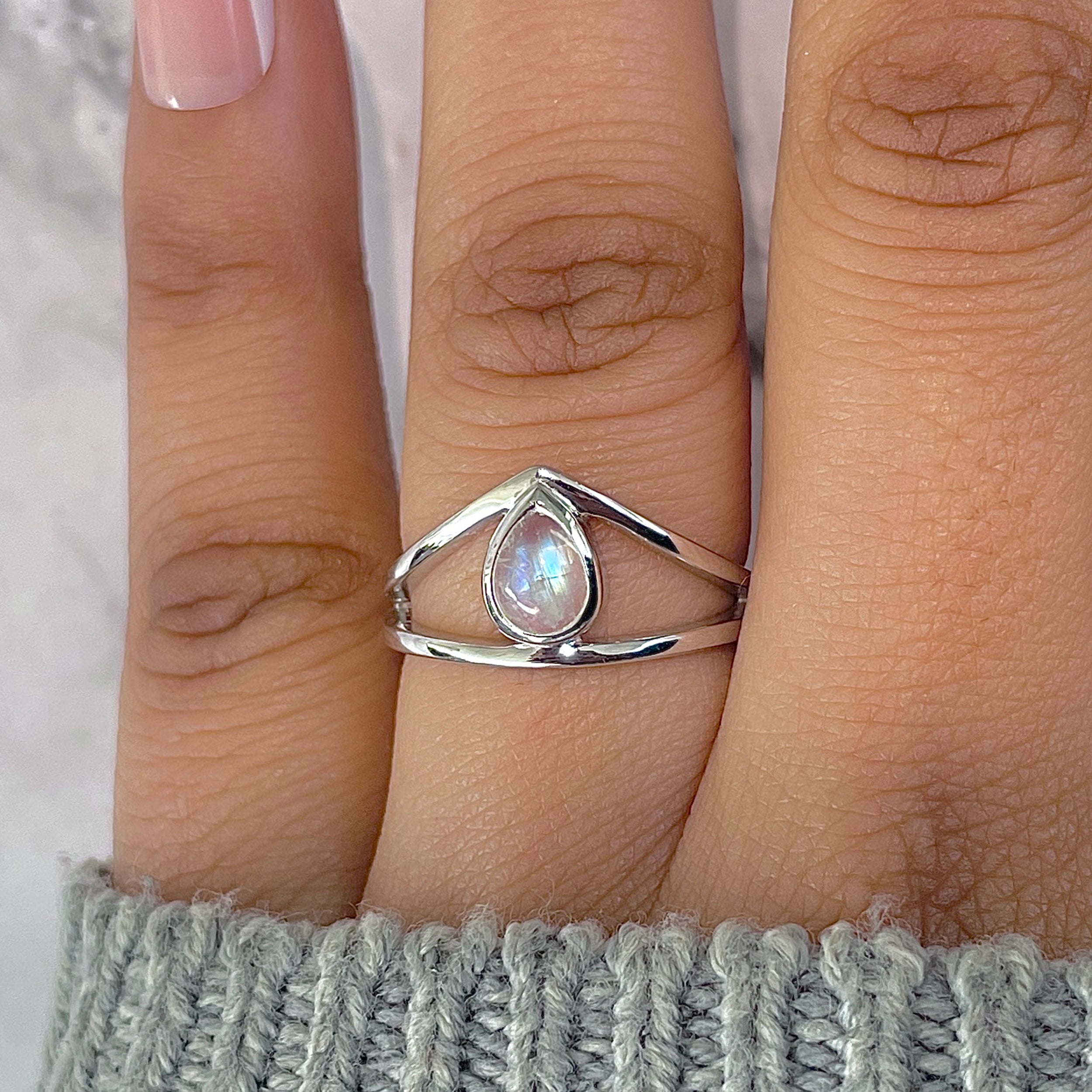 Moonstone Ring-(RBM-RDR-1606.)