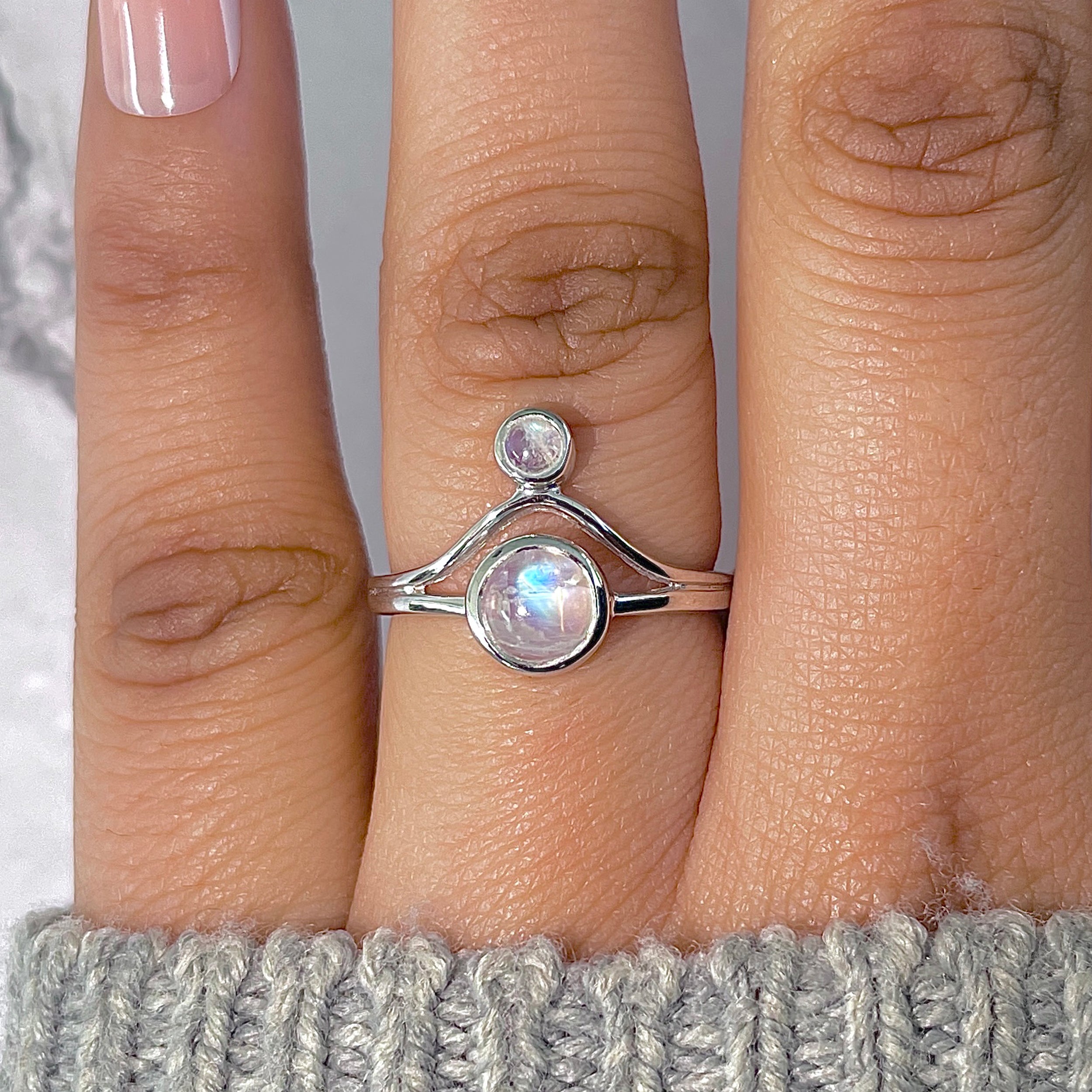 Moonstone Ring-(RBM-RDR-1626.)