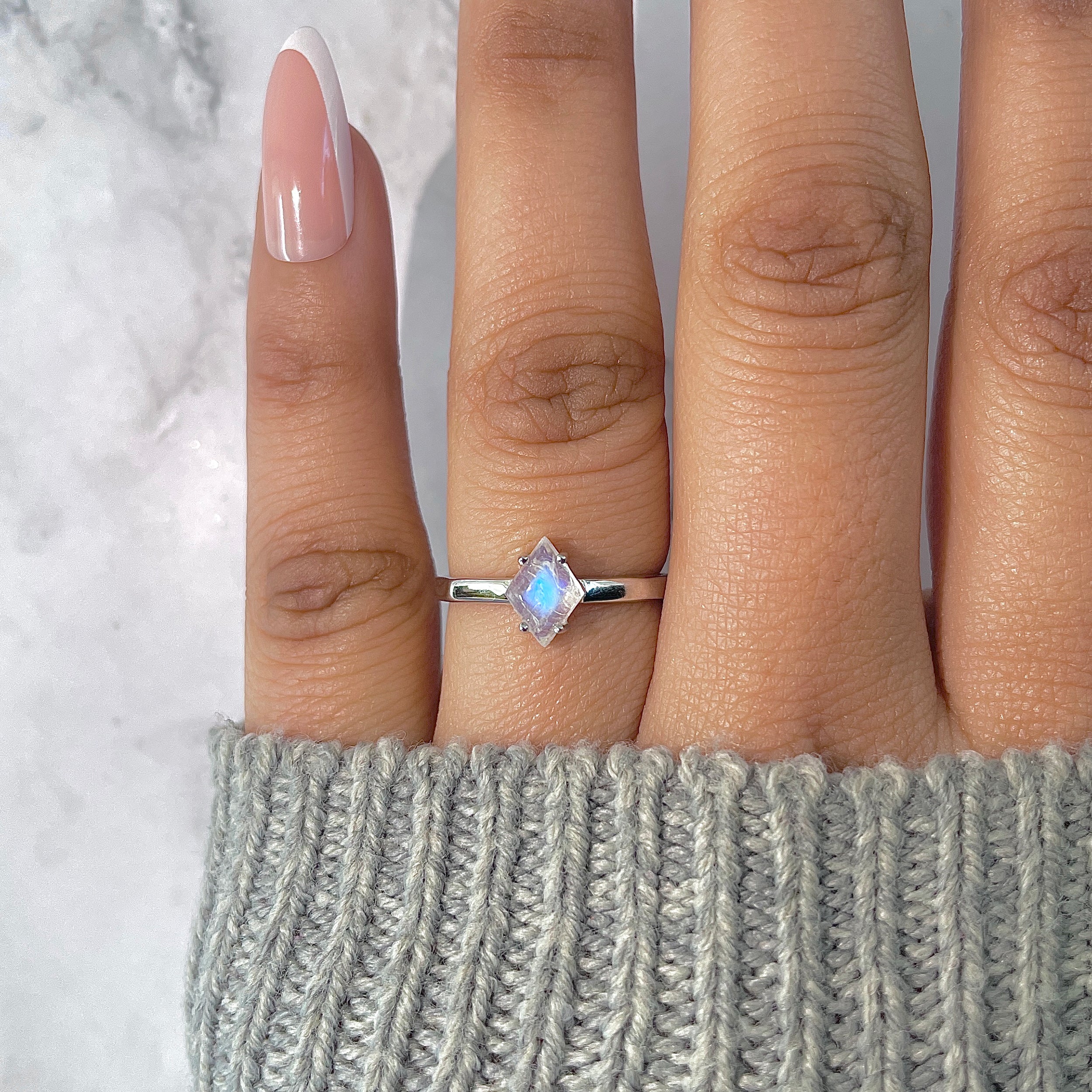 Moonstone Ring-(RBM-RDR-1733.)