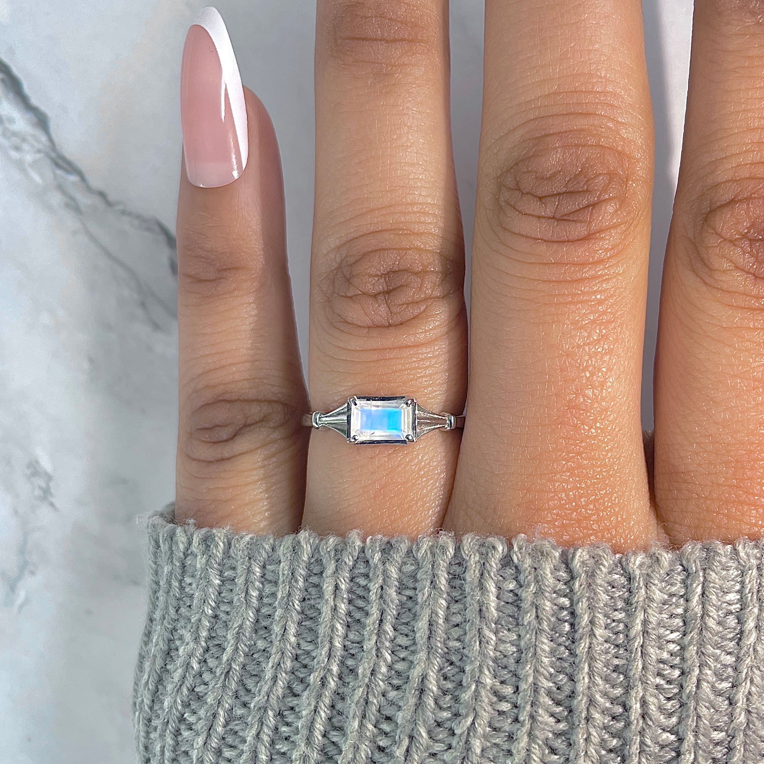Moonstone Ring-(RBM-RDR-2287.)