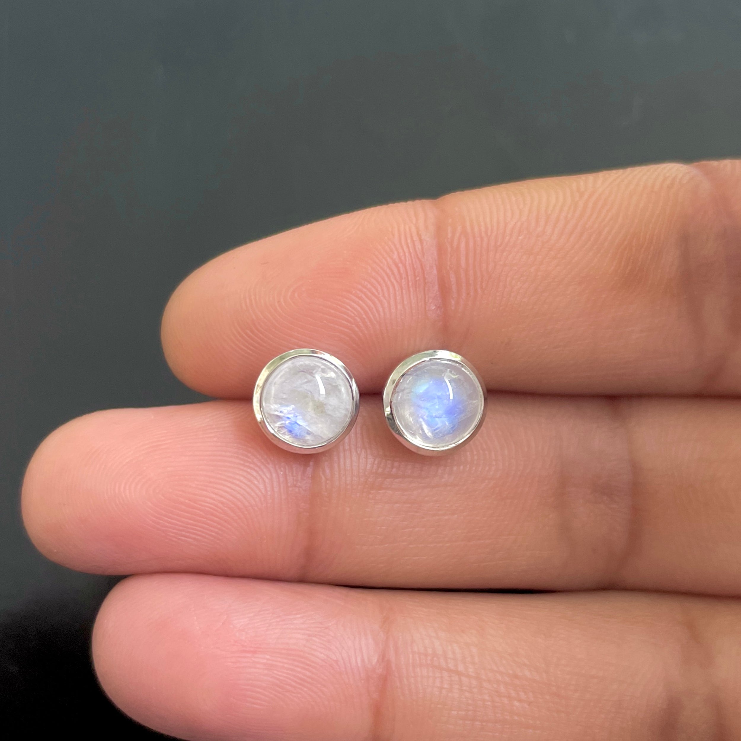 Moonstone Stud Earring-(RBM-RDE-724.)