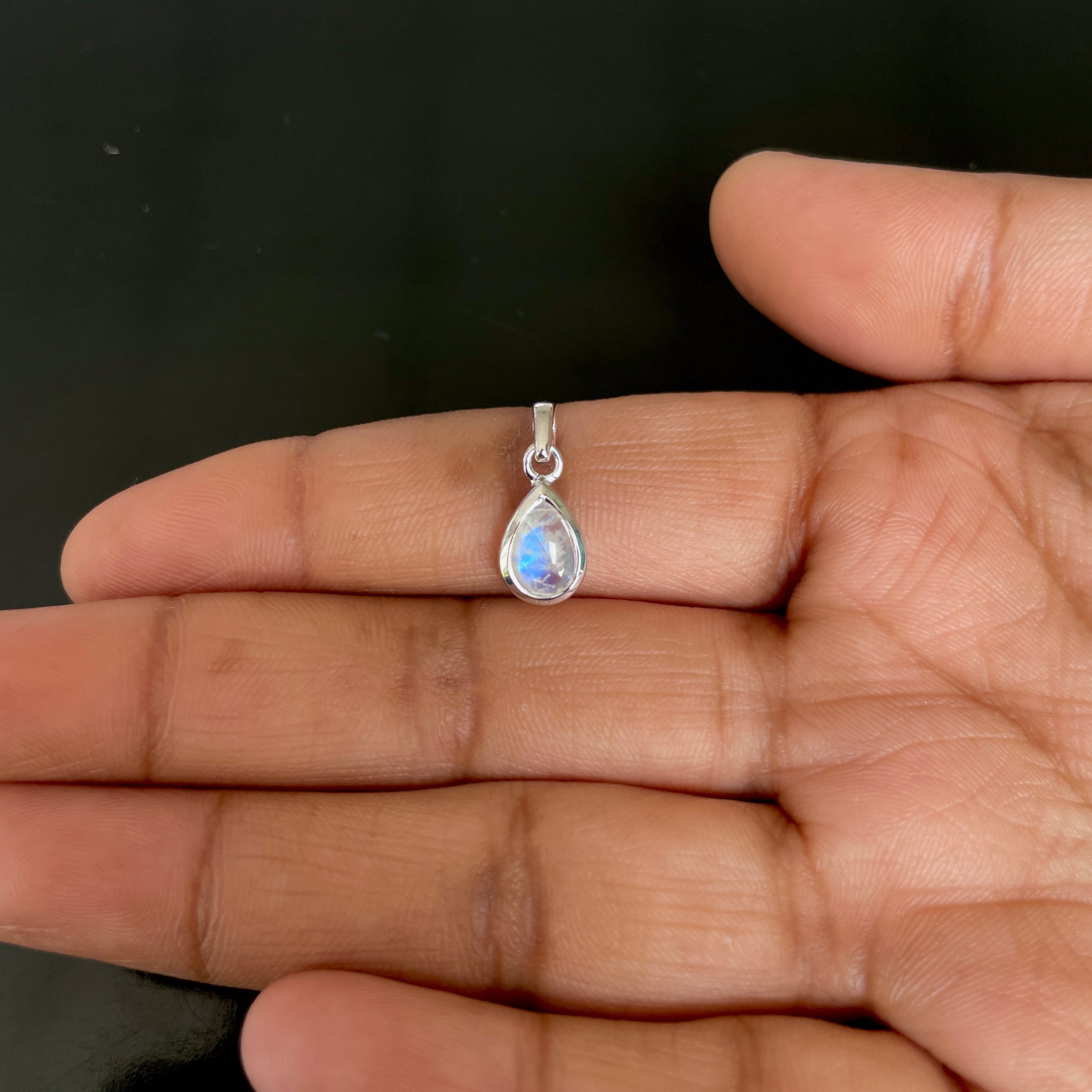 Moonstone Pendant-(RBM-RDP-943.)
