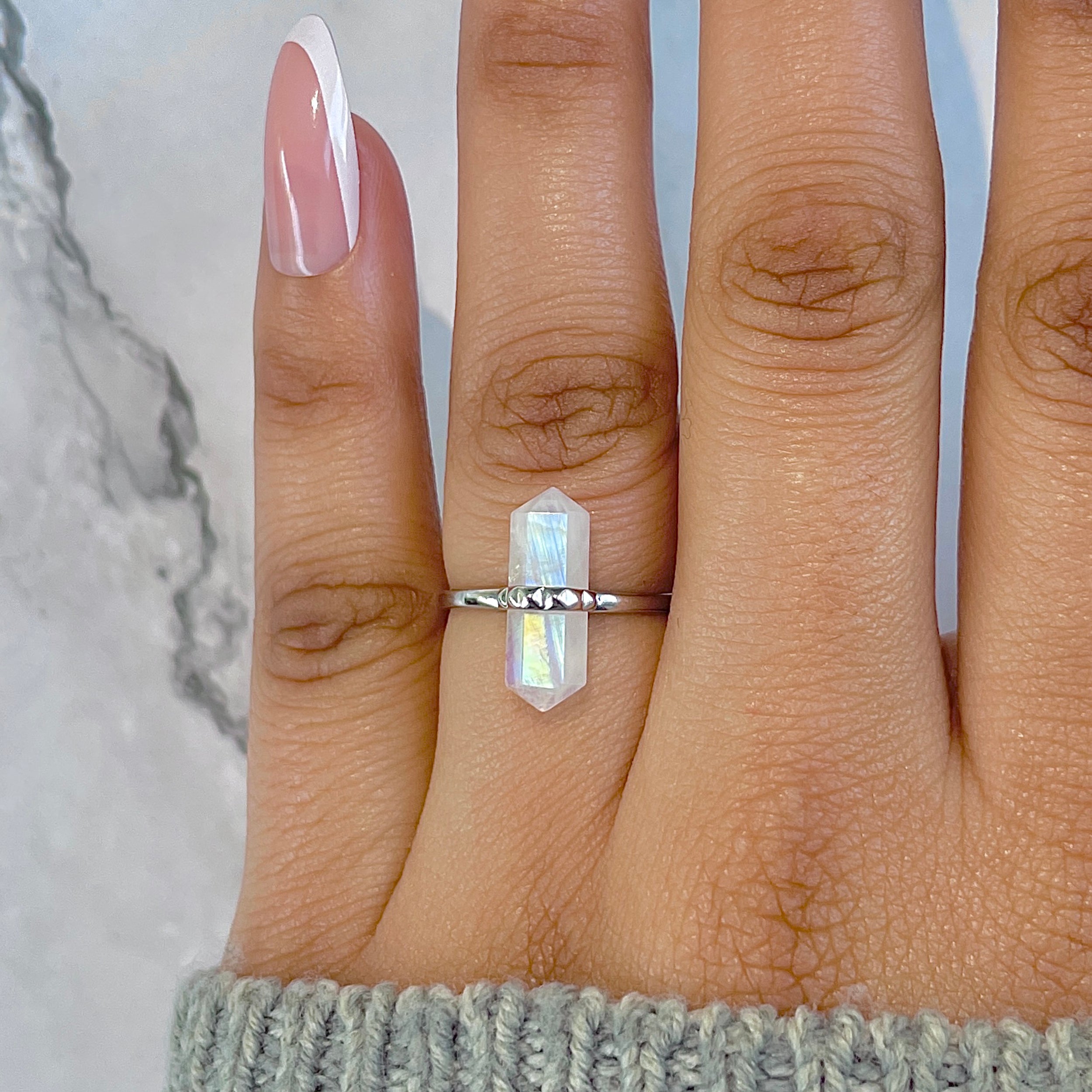 Moonstone Ring-(RBM-RDR-1748.)