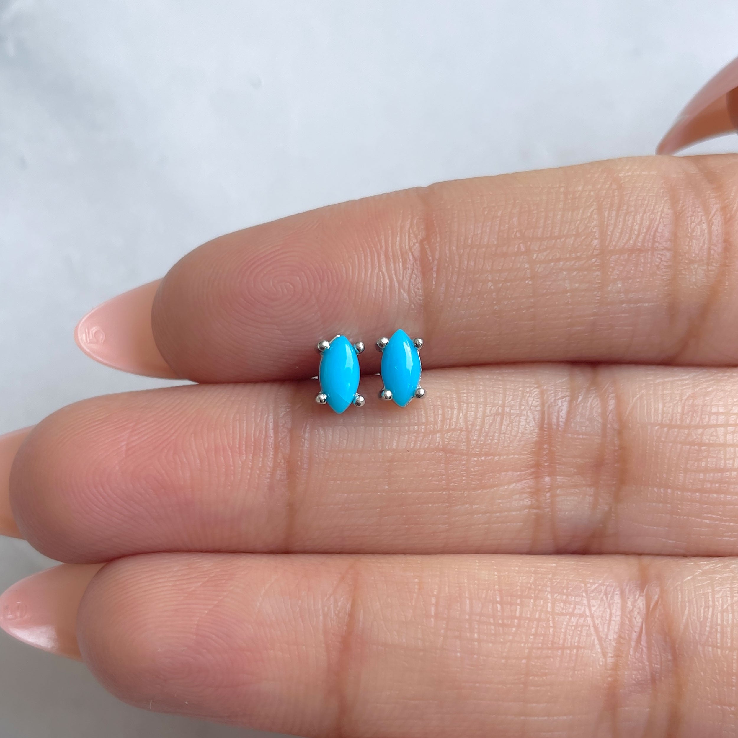 Turquoise Stud Earring-(TRQ-RDE-1115.)