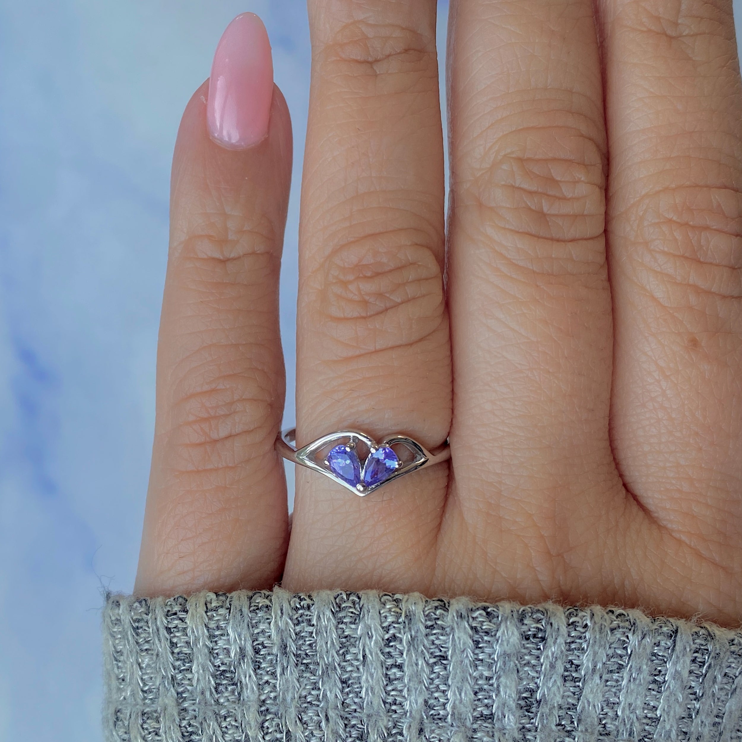 Tanzanite Ring-(TZN-RDR-2560.)