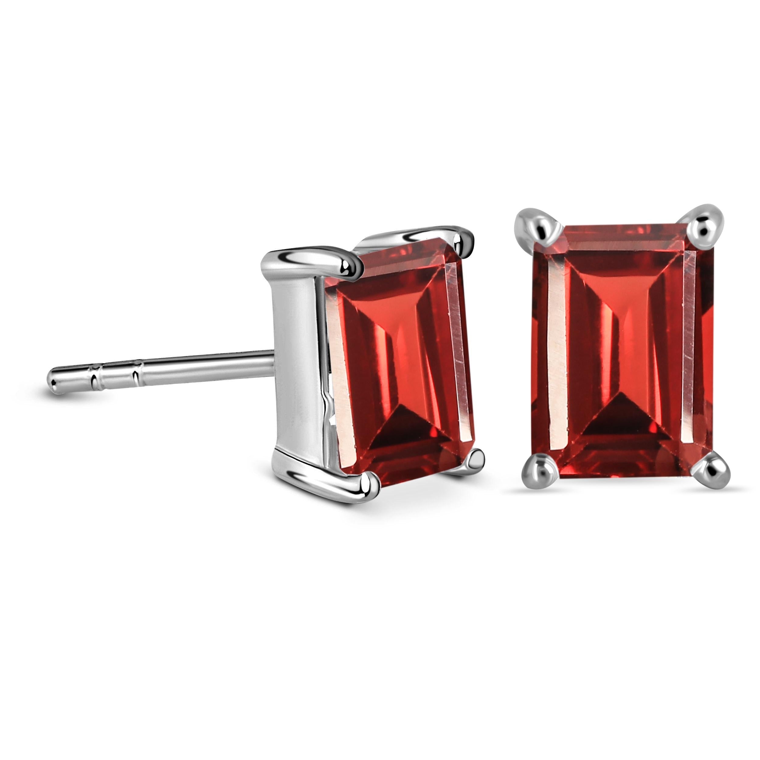 garnet-stud-earring-gar-re-11